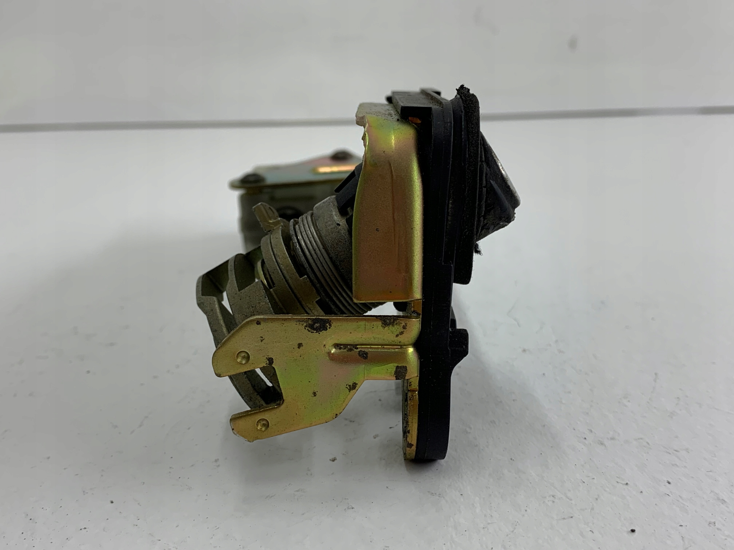 VW PASSAT B5 LIFT ZAMEK SIŁOWNIK KLAPY BAGAŻNIKA 3B5827061C 3B9827297A - zdjęcie 6