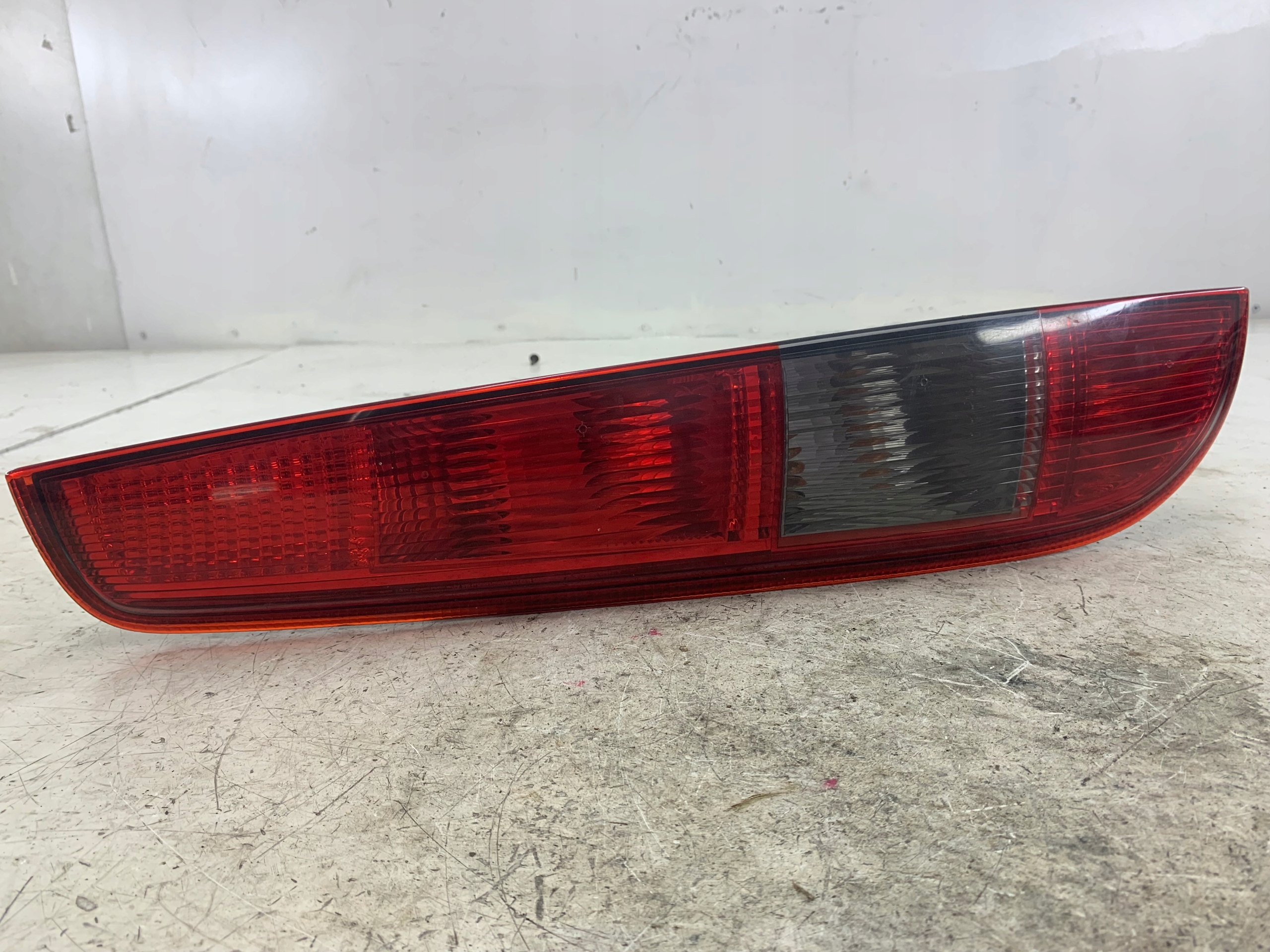 FORD FOCUS MK2 KOMBI LAMPA LEWA TYŁ - zdjęcie 5