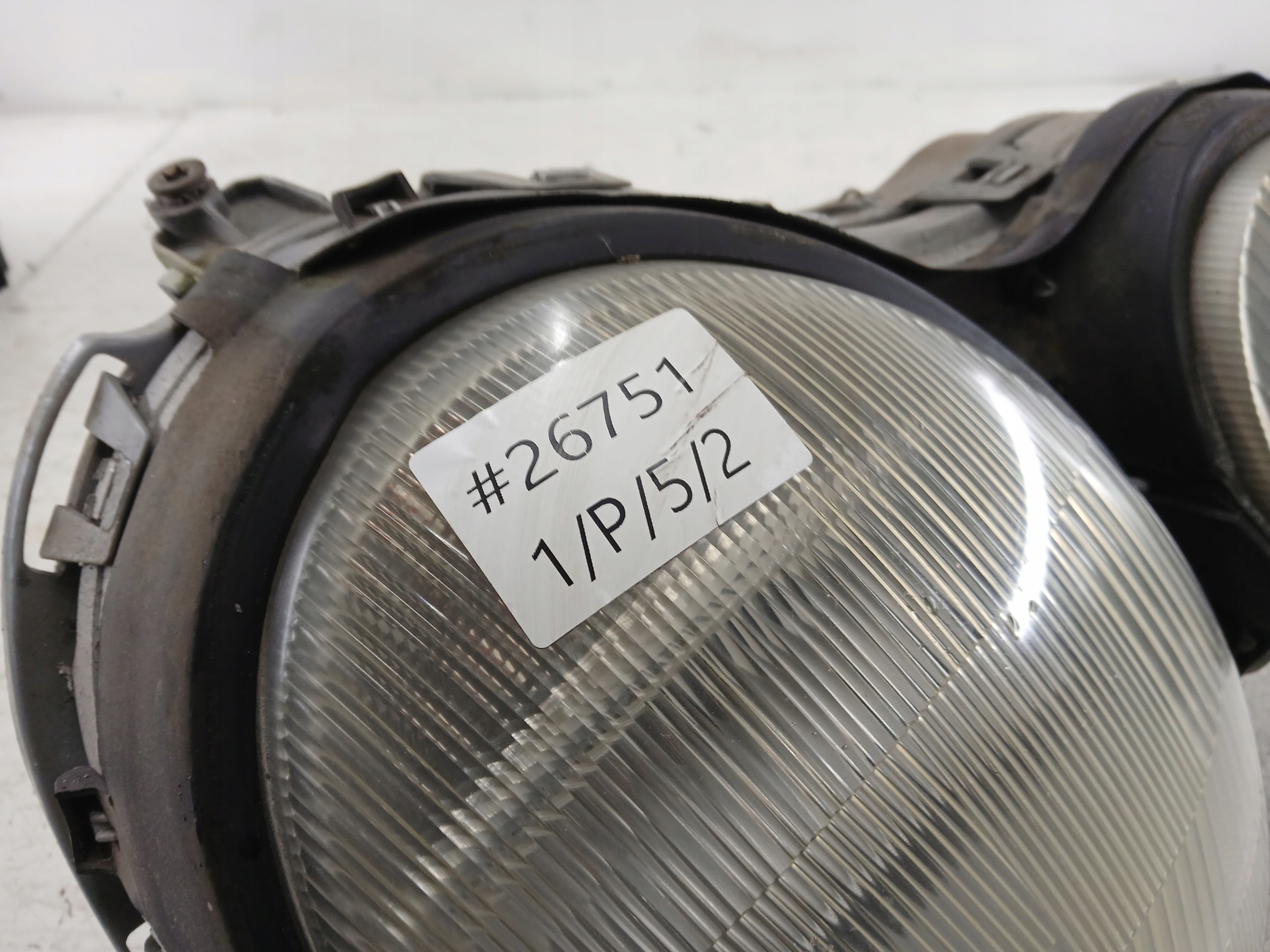 MERCEDES W210 LAMPA PRAWA PRZÓD - zdjęcie 6