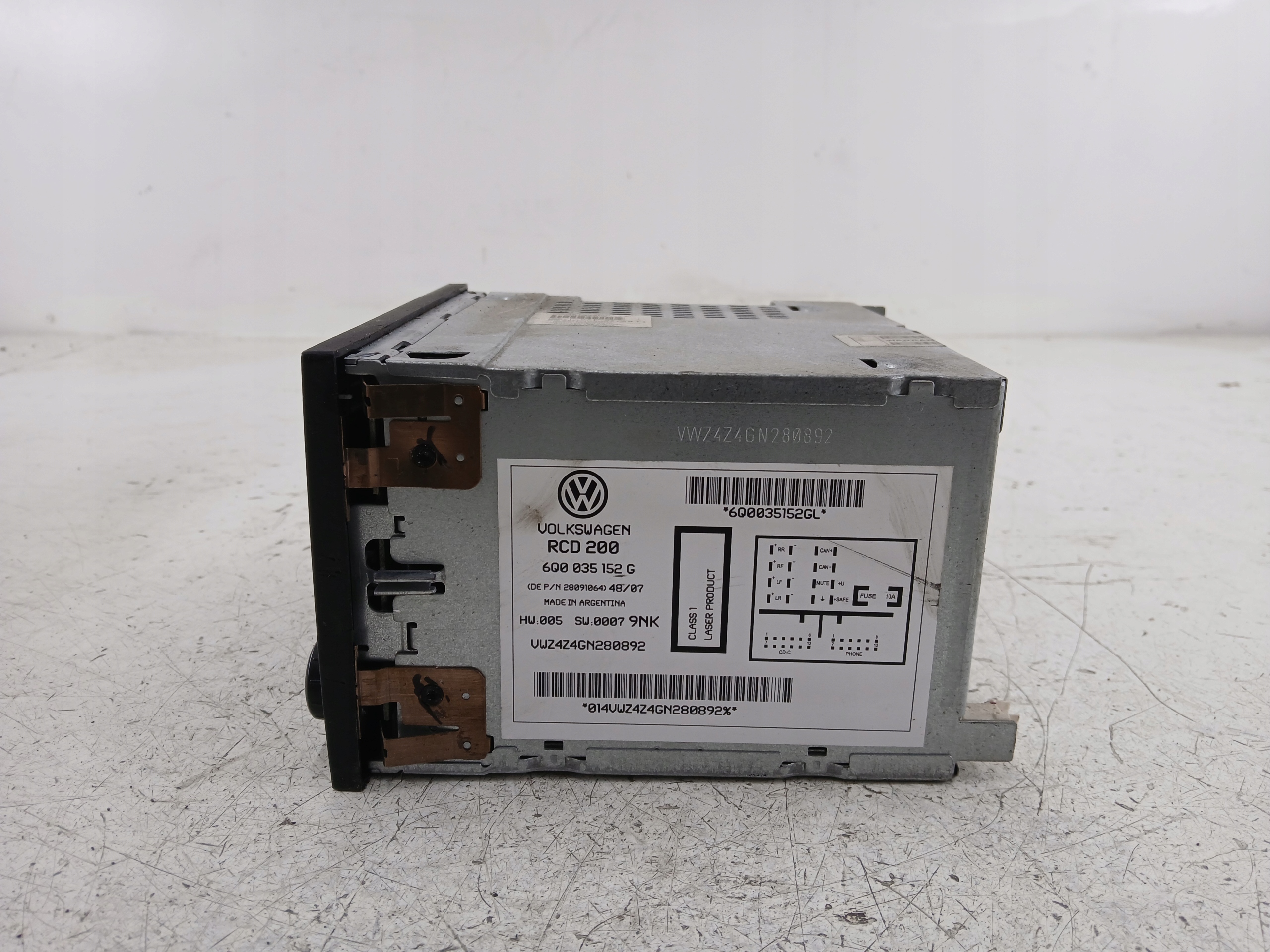 Dodatkowe zdjęcie używanej części: VW POLO IV 9N RADIO FABRYCZNE CD 6Q0035152G