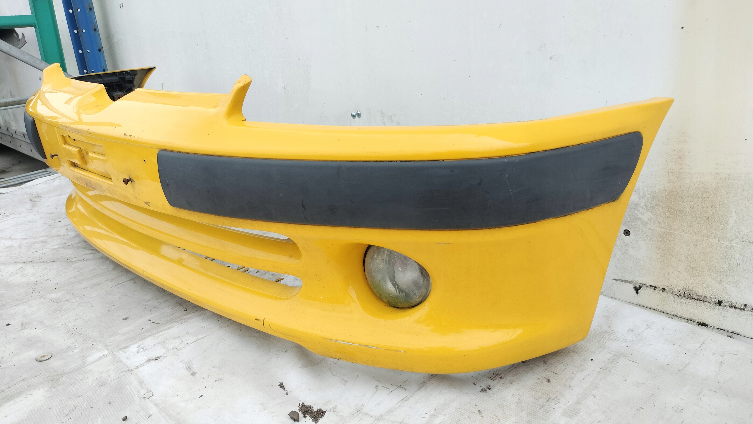 Dodatkowe zdjęcie używanej części: PEUGEOT 106 LIFT ZDERZAK PRZÓD ŻÓŁTY SPORT