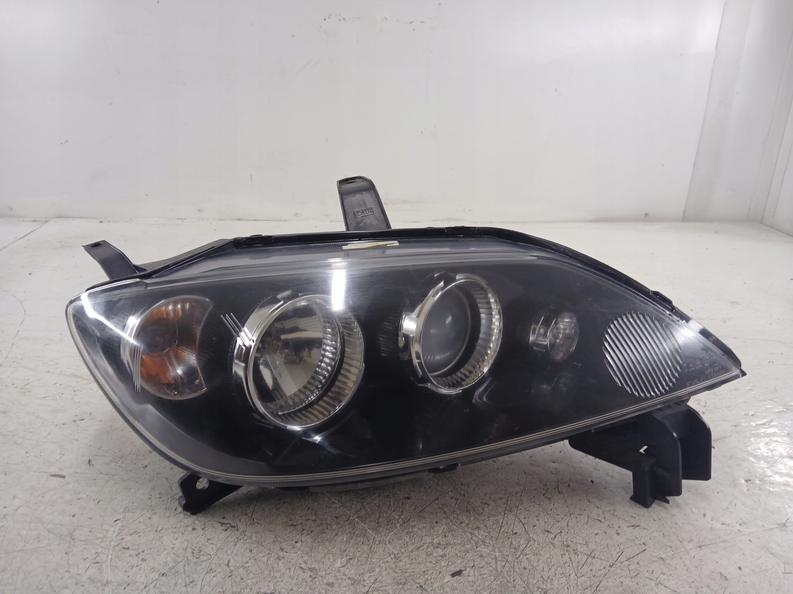 Dodatkowe zdjęcie używanej części: MAZDA 2 DY LIFT LAMPA PRAWA PRZÓD