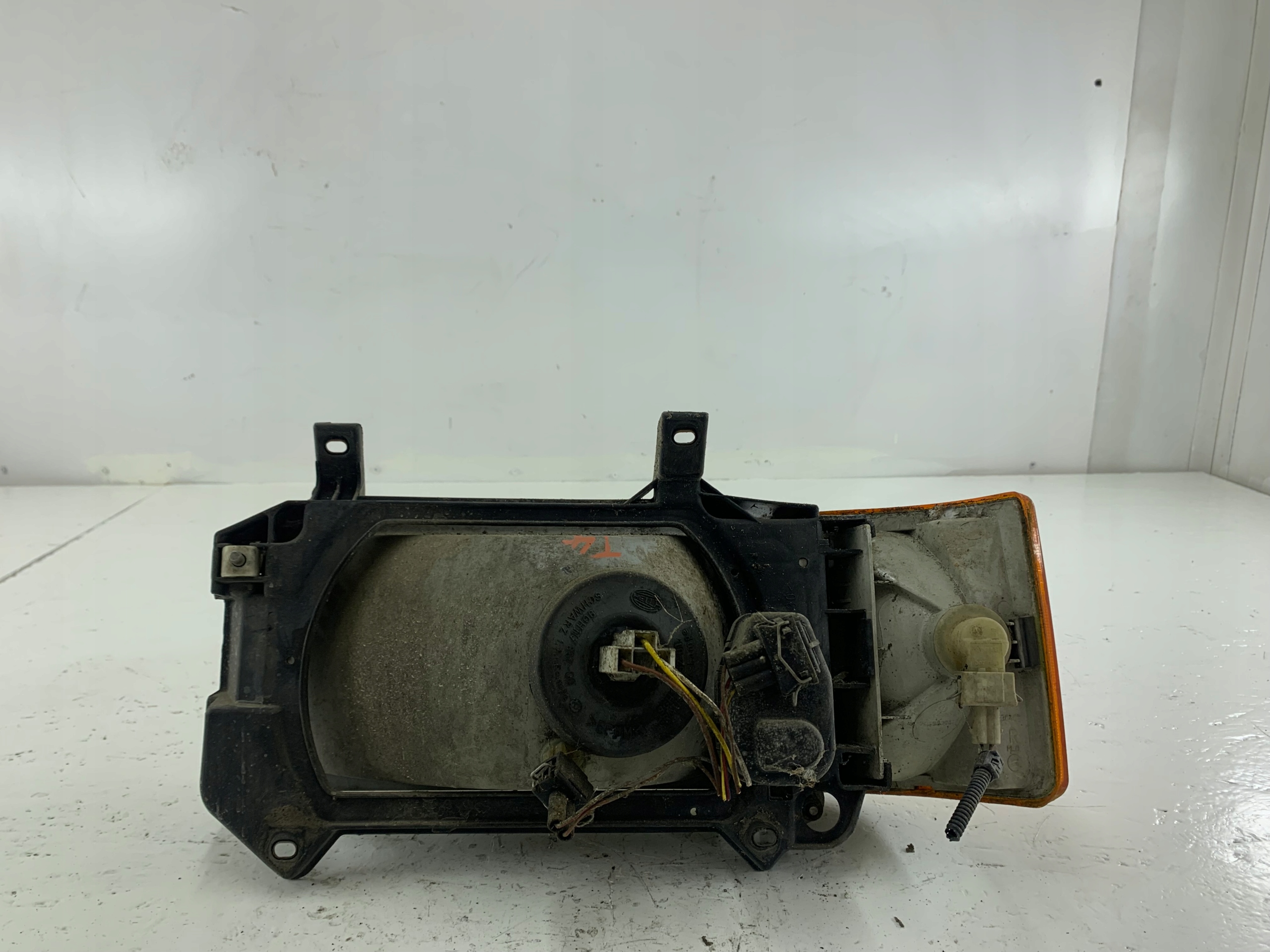 Dodatkowe zdjęcie używanej części: VW TRANSPORTER T4 LAMPA PRAWA PRZÓD + KIERUNKOWSKAZ
