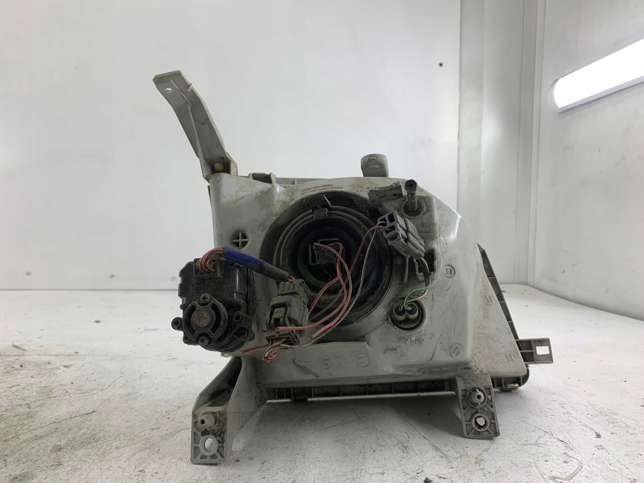 Dodatkowe zdjęcie używanej części: DAIHATSU GRAN MOVE LAMPA LEWA PRZÓD