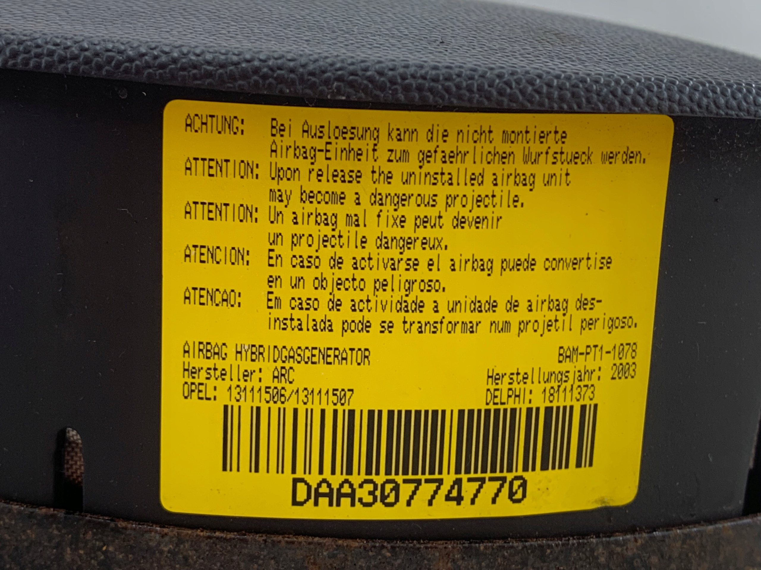 Dodatkowe zdjęcie używanej części: OPEL CORSA C PODUSZKA POWIETRZNA AIRBAG 09130793