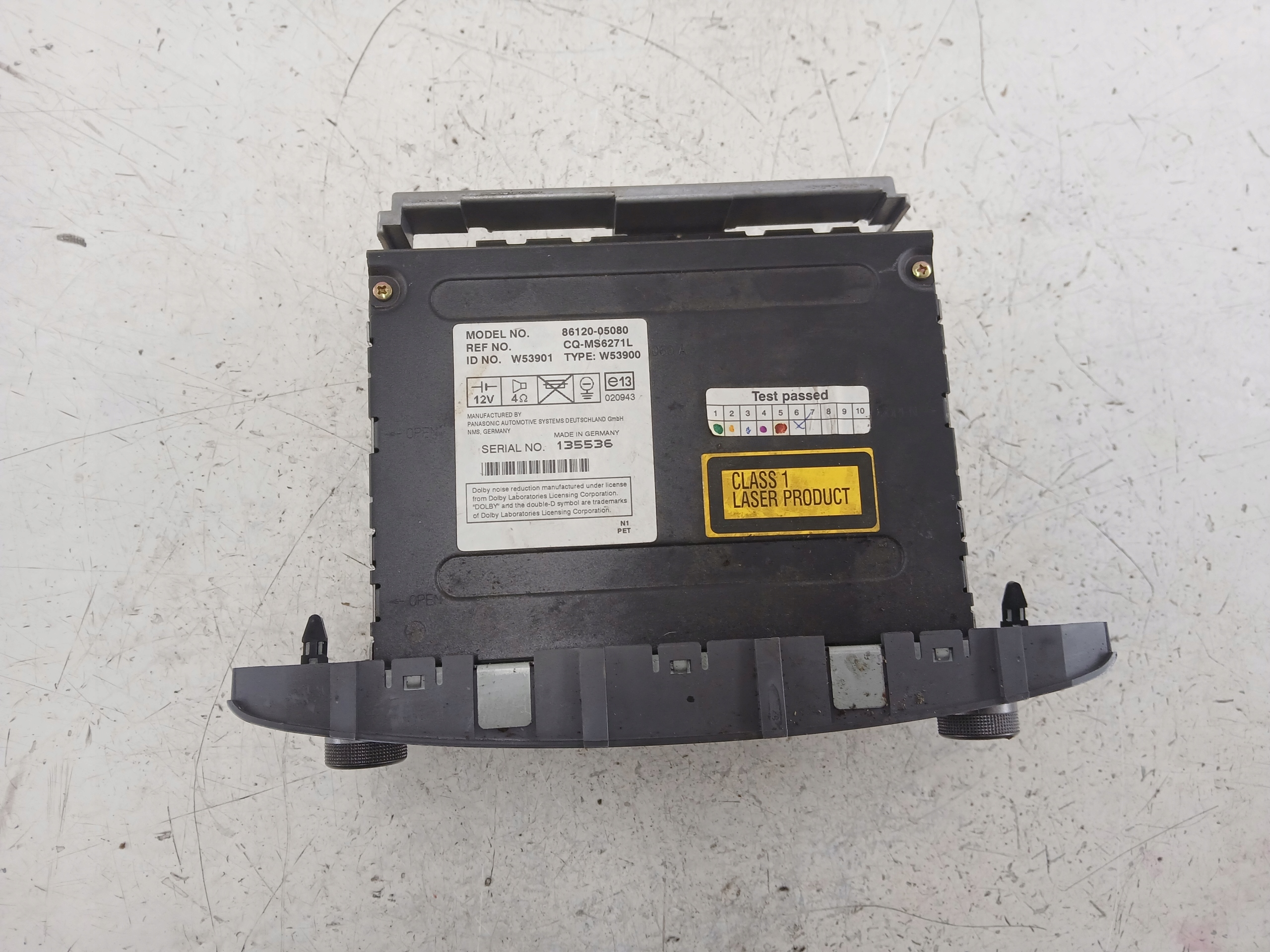 Dodatkowe zdjęcie używanej części: TOYOTA AVENSIS T25 RADIO FABRYCZNE CD 86120-05080