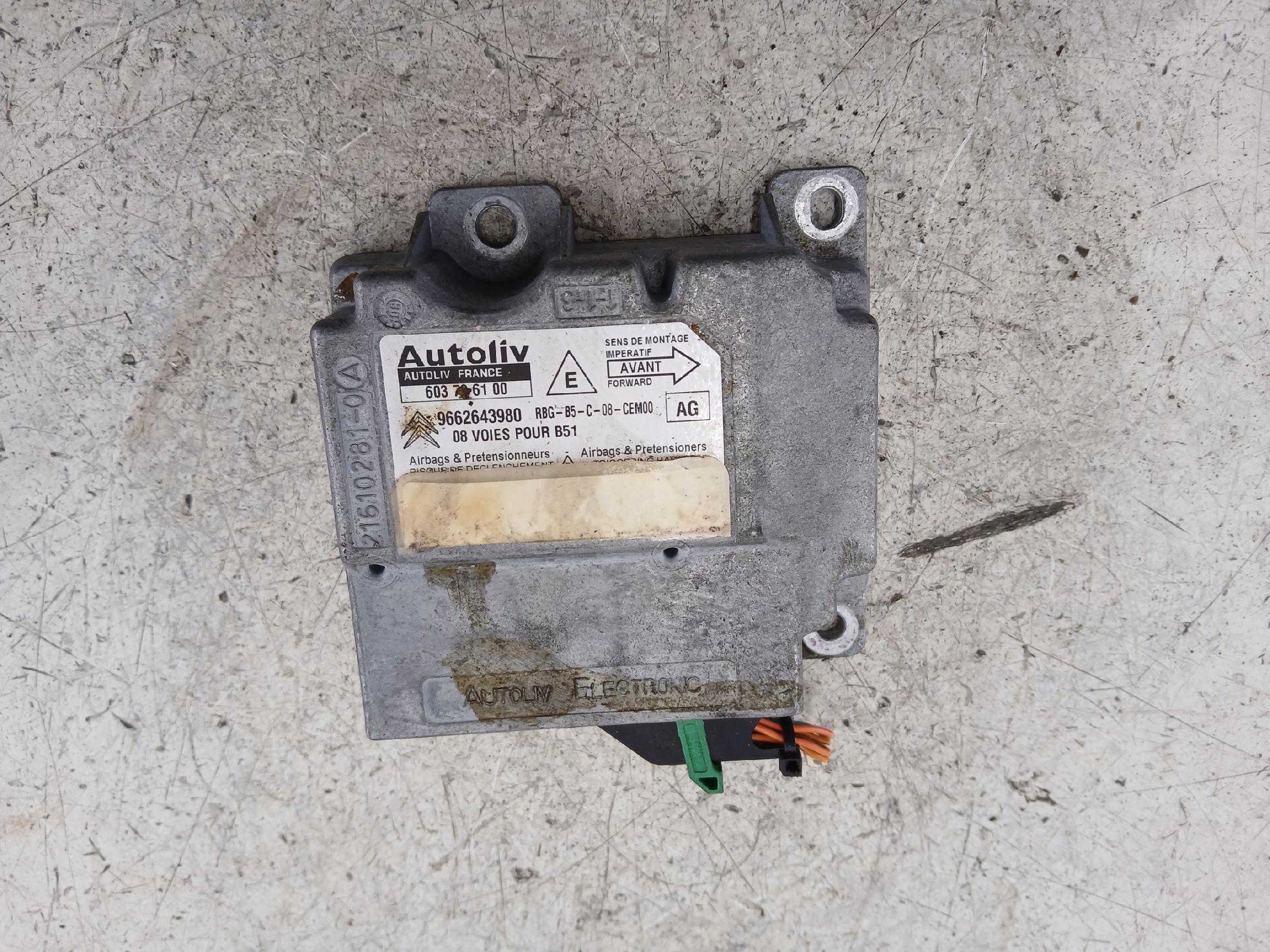 Dodatkowe zdjęcie używanej części: CITROEN C4 I SENSOR CZUJNIK AIRBAG 9662643980