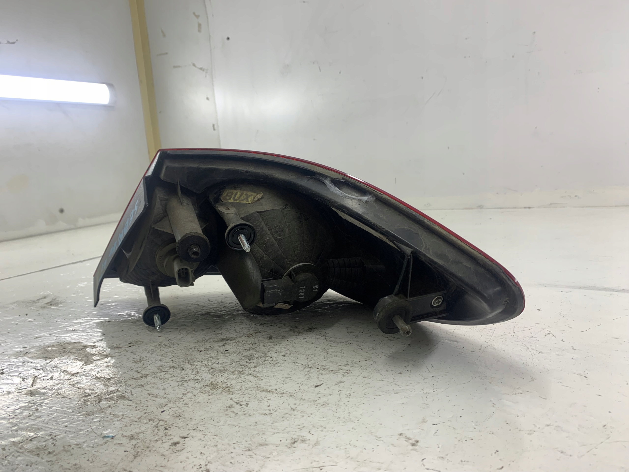 Dodatkowe zdjęcie używanej części: CHRYSLER SEBRING III LAMPA LEWA TYŁ