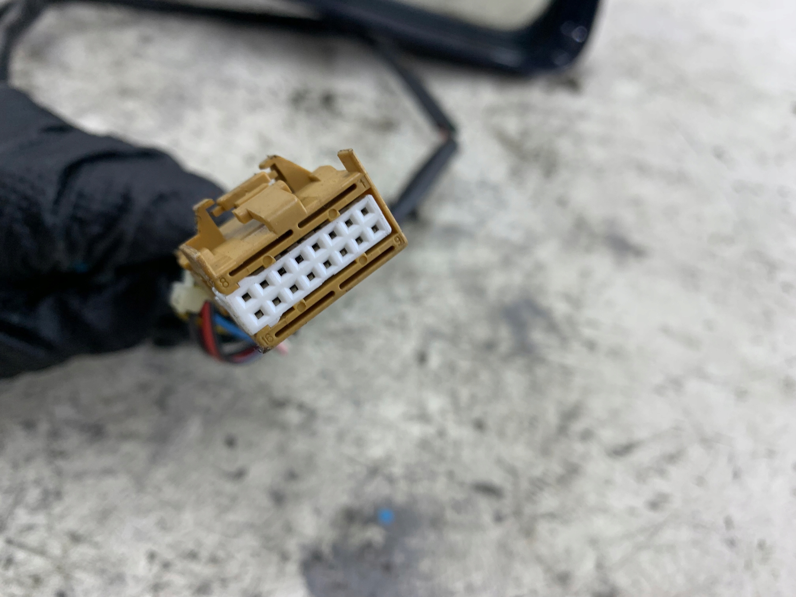 AUDI A4 B7 LUSTERKO PRAWE LZ5J 10 PIN - zdjęcie 7