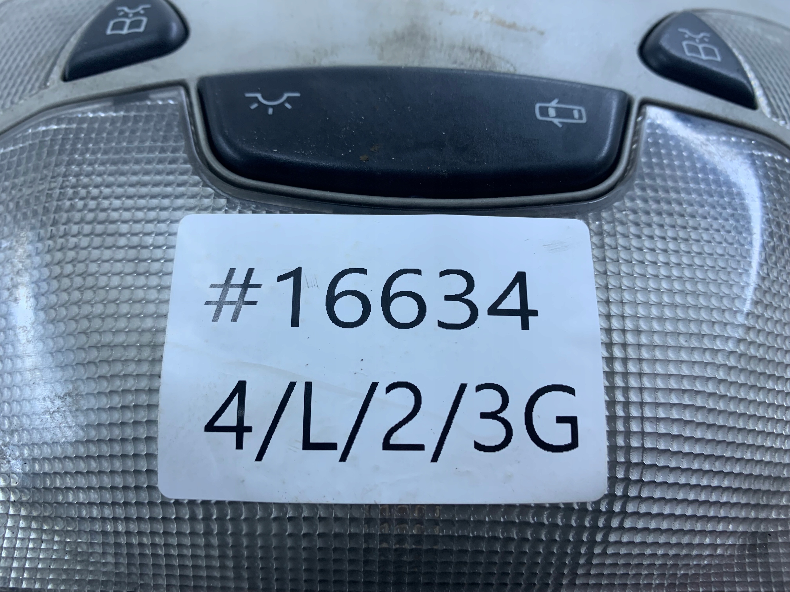 MERCEDES W203 LAMPKA PODSUFITKI OŚWIETLENIE WNĘTRZA A2038202301 - zdjęcie 6