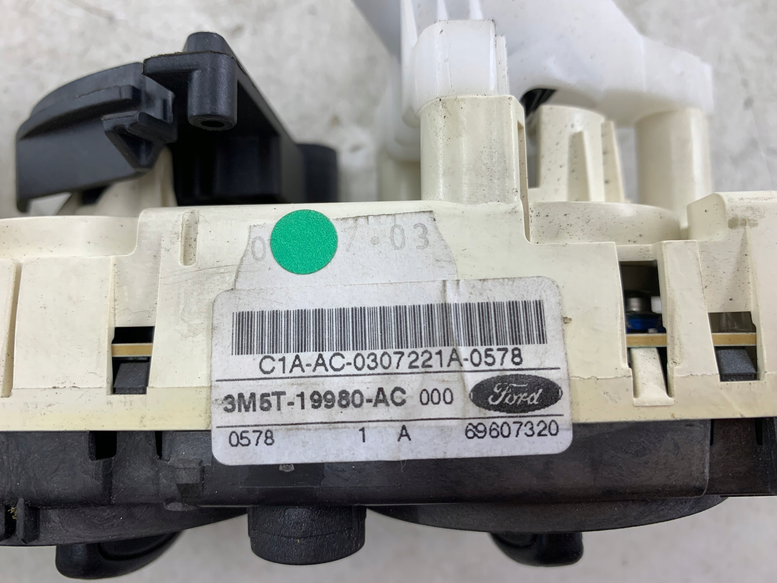 Dodatkowe zdjęcie używanej części: FORD FOCUS MK2 C MAX PANEL KLIMATYZACJI 3M5T19980AC