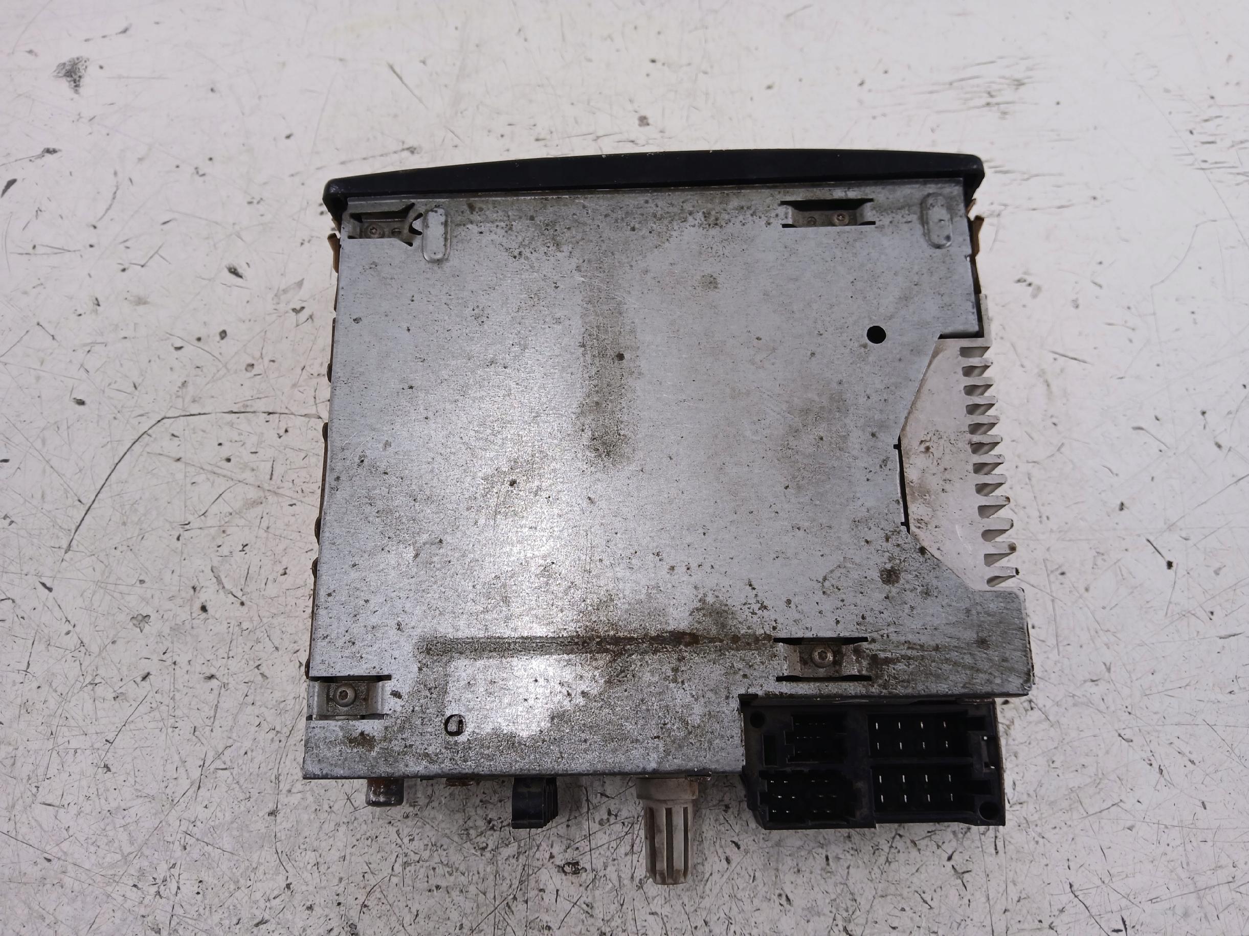 RENAULT KANGOO I RADIO FABRYCZNE CD 8200354519T + KOD 1396 - zdjęcie 4