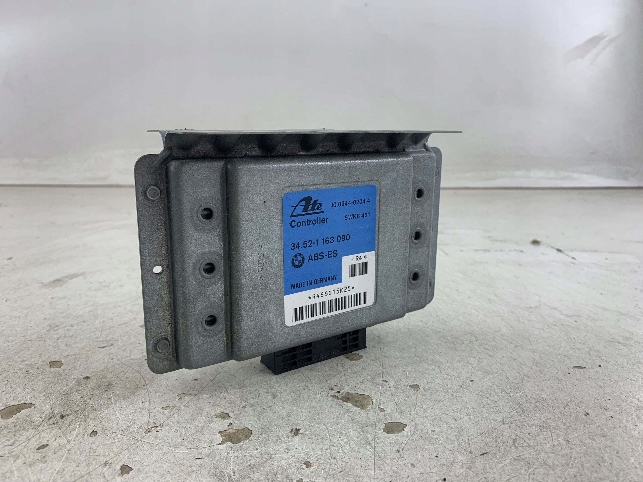 Dodatkowe zdjęcie używanej części: BMW E36 STEROWNIK MODUŁ ABS 1163090
