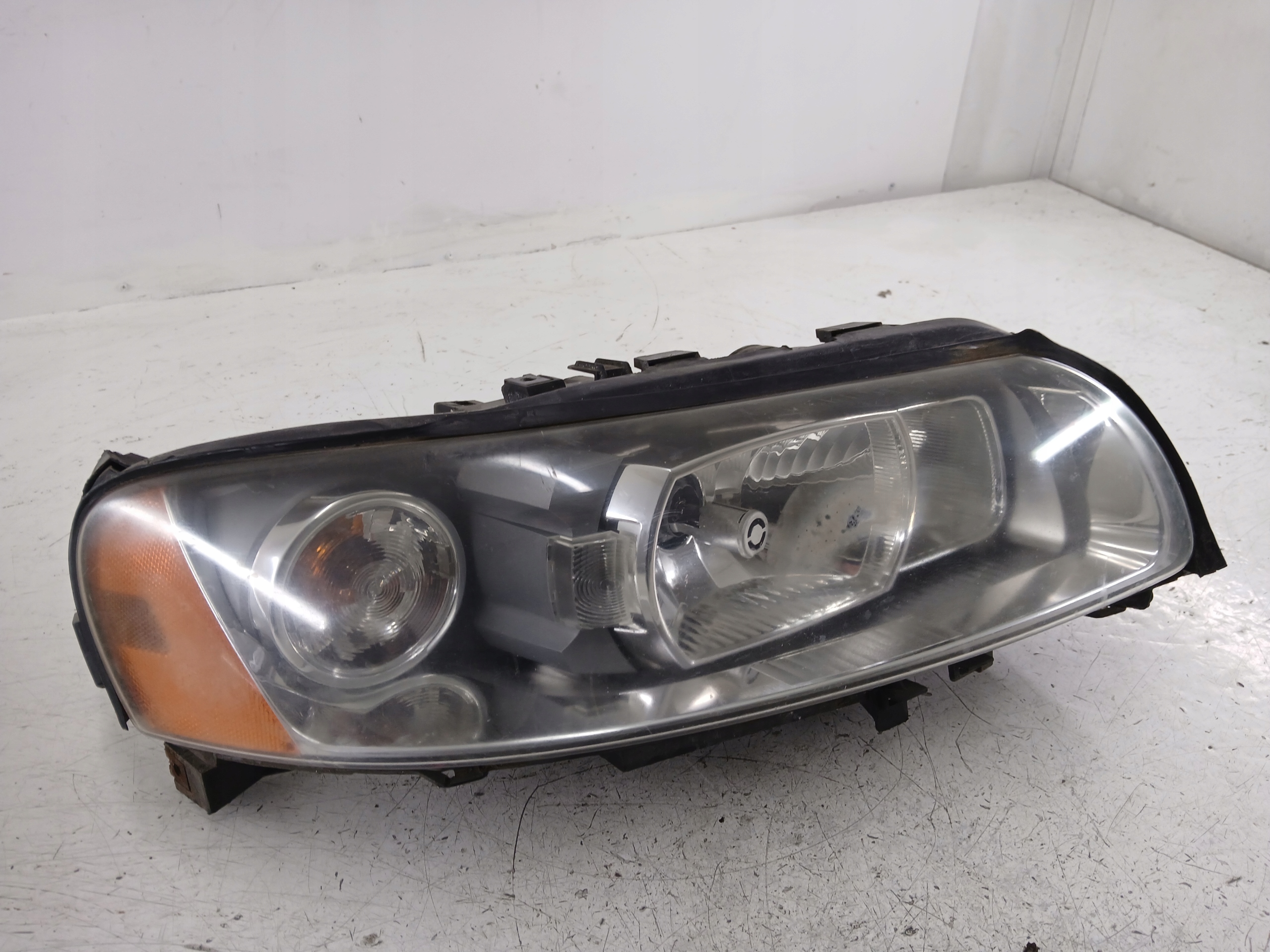 VOLVO V70 II XC70 LAMPA LEWA PRZÓD XENON + PRZETWORNICA 30784250 EUROPA - zdjęcie 3