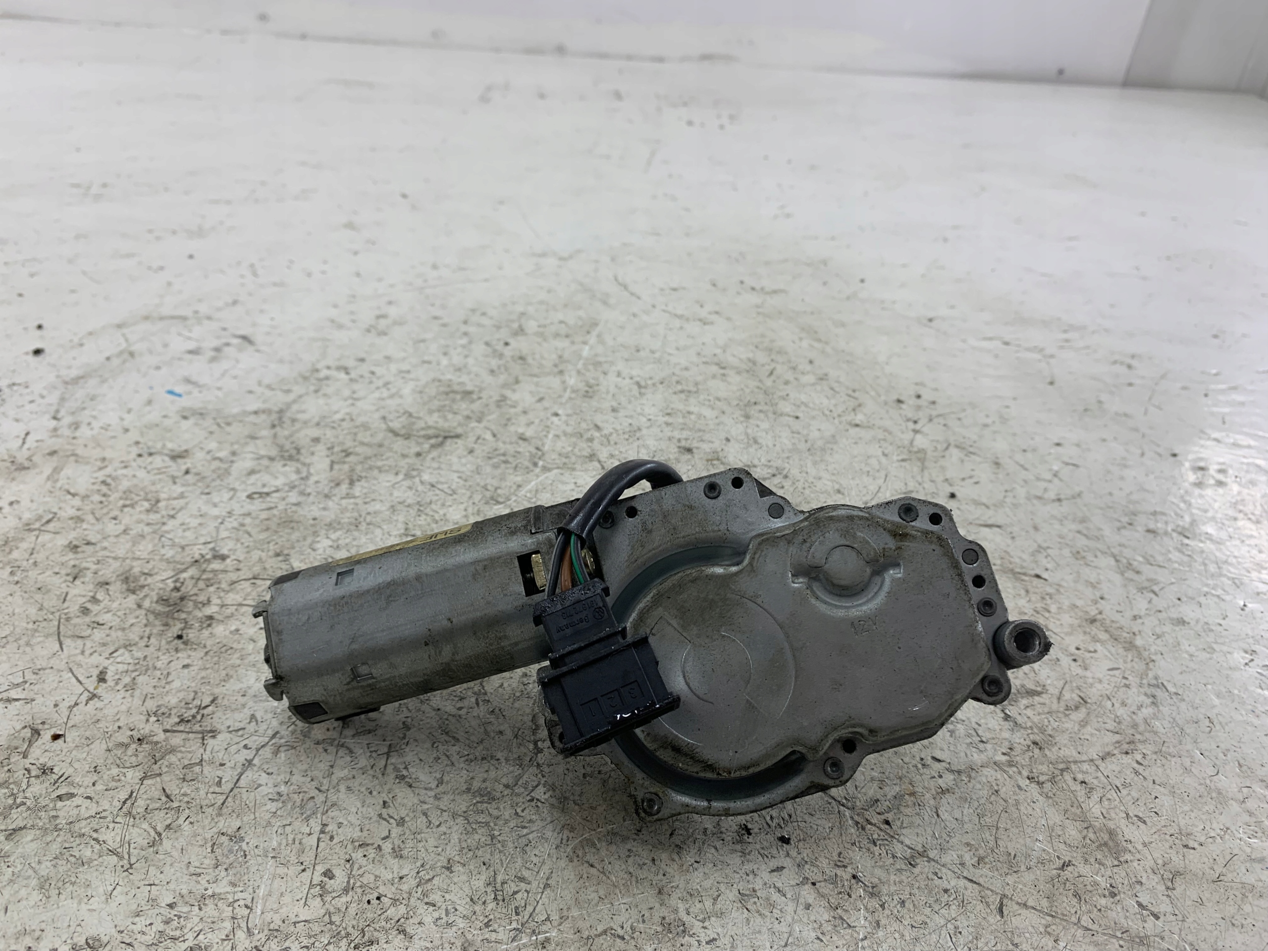 Dodatkowe zdjęcie używanej części: VW SHARAN MK1 MECHANIZM WYCIERACZEK TYŁ 7M0955713B