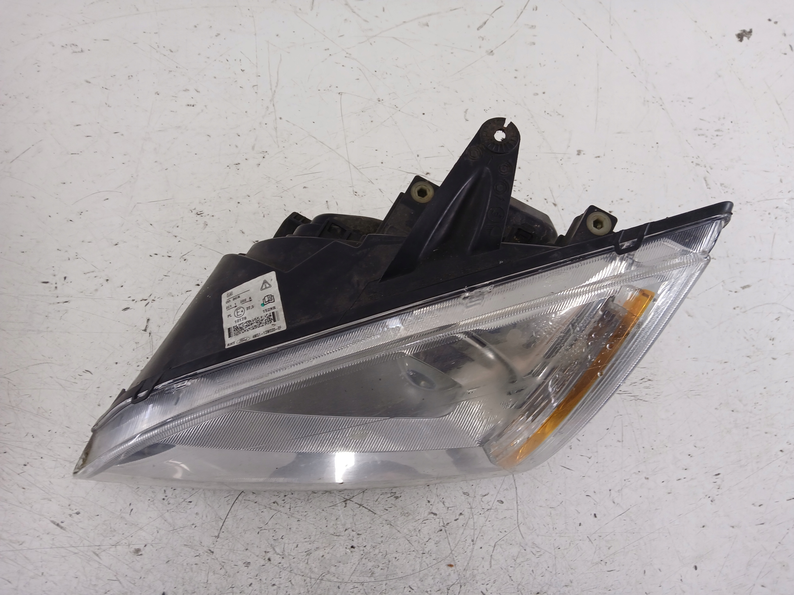 Dodatkowe zdjęcie używanej części: FORD FOCUS MK2 LAMPA LEWA PRZÓD XENON + PRZETWORNICA 4M51-13W030-EF