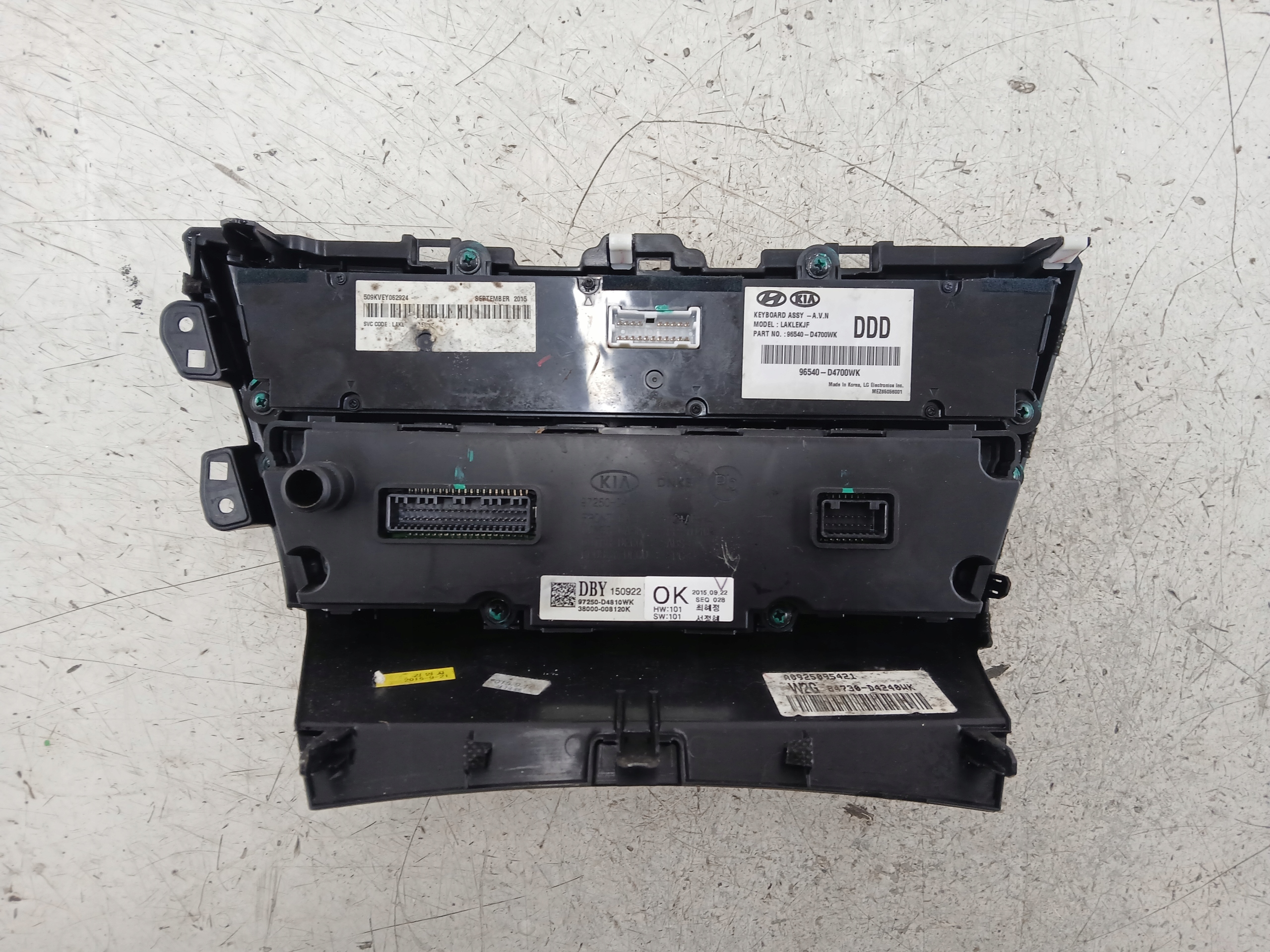 Dodatkowe zdjęcie używanej części: KIA OPTIMA IV PANEL KLIMATYZACJI + RADIO 97250-D4810WK 96540-D4700WK