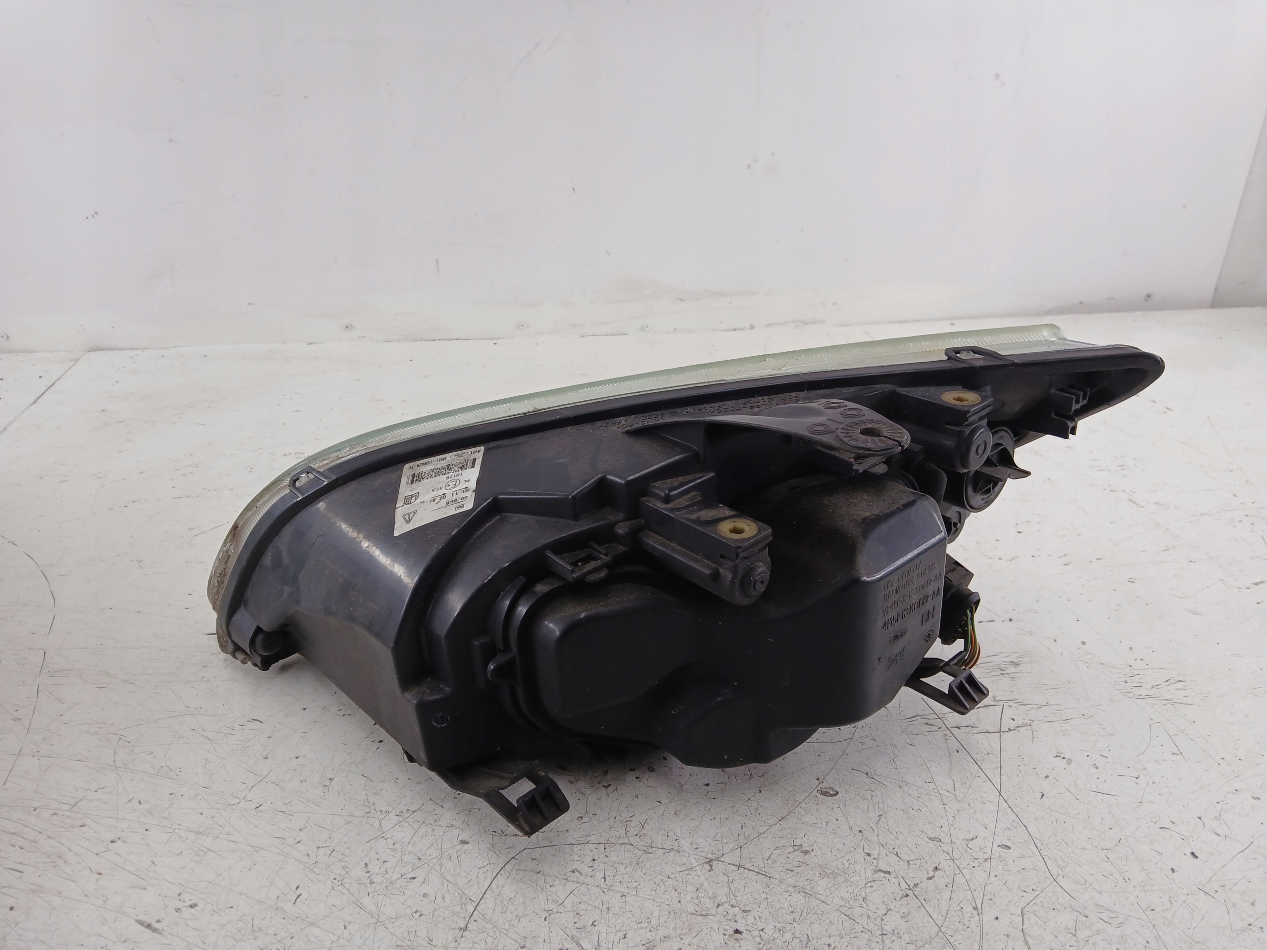 Dodatkowe zdjęcie używanej części: FORD FOCUS MK2 LAMPA PRAWA PRZÓD XENON + PRZETWORNICA 4M51-13W029-EC
