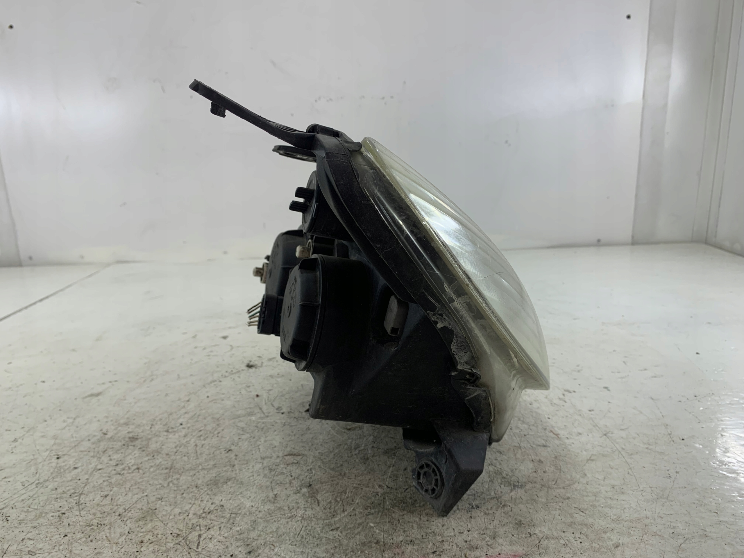 Dodatkowe zdjęcie używanej części: CITROEN C5 I LAMPA PRAWA PRZÓD 9632664780