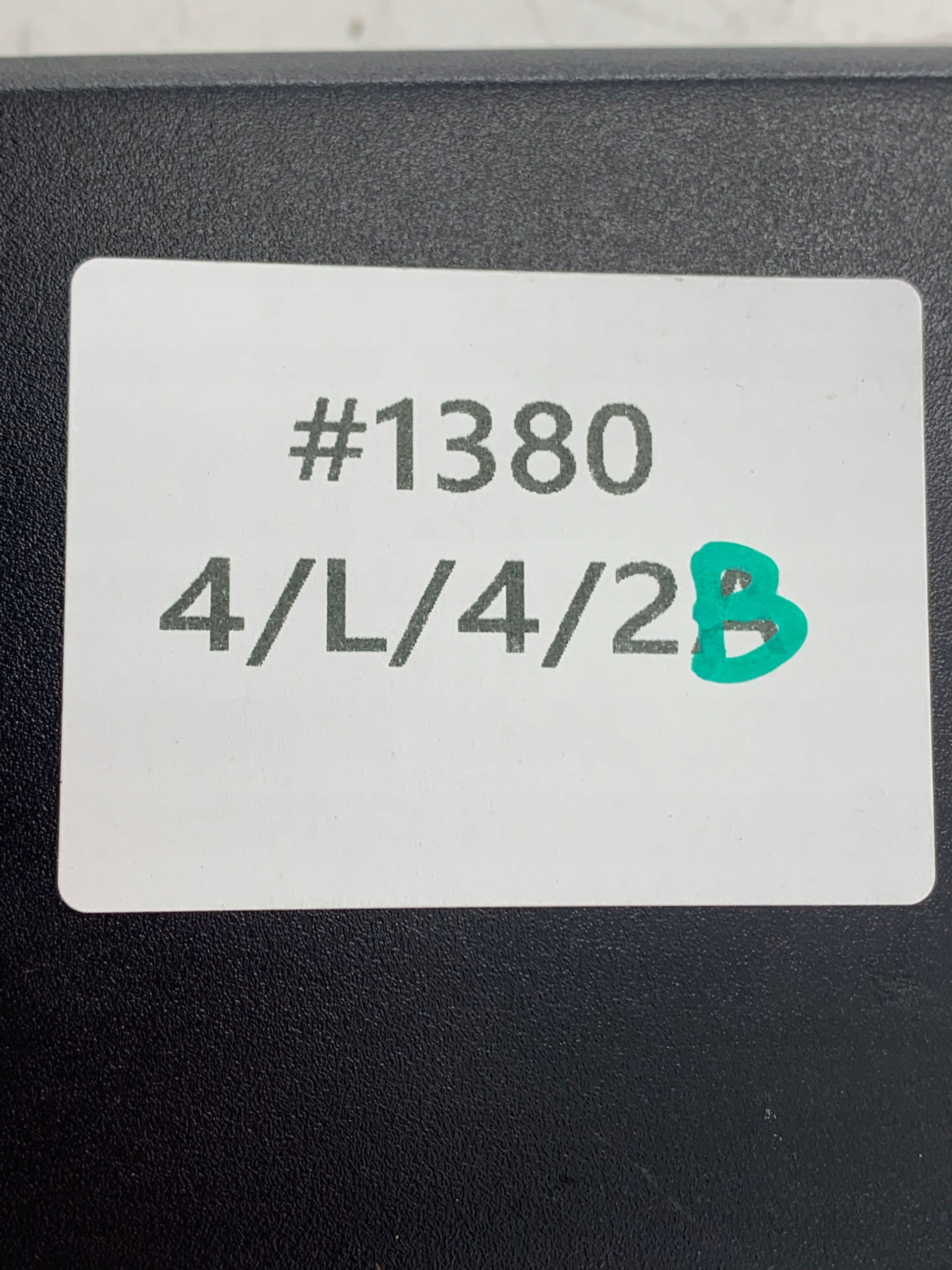 BMW E61 E60 OSŁONA SŁUPKA PRAWA PRZÓD PROGU 7025030 - zdjęcie 5
