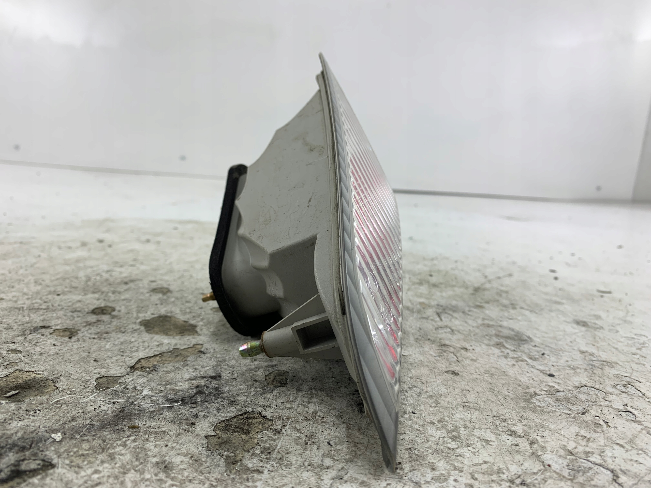 Dodatkowe zdjęcie używanej części: HONDA STREAM I LIFT LAMPA LEWA TYŁ KLAPA