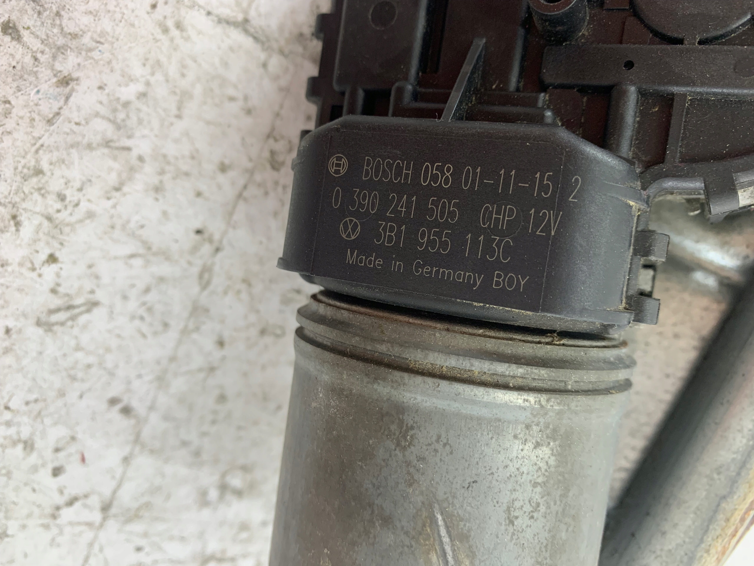 Dodatkowe zdjęcie używanej części: VW PASSAT B5 MECHANIZM WYCIERACZEK PRZÓD 3B1955113C