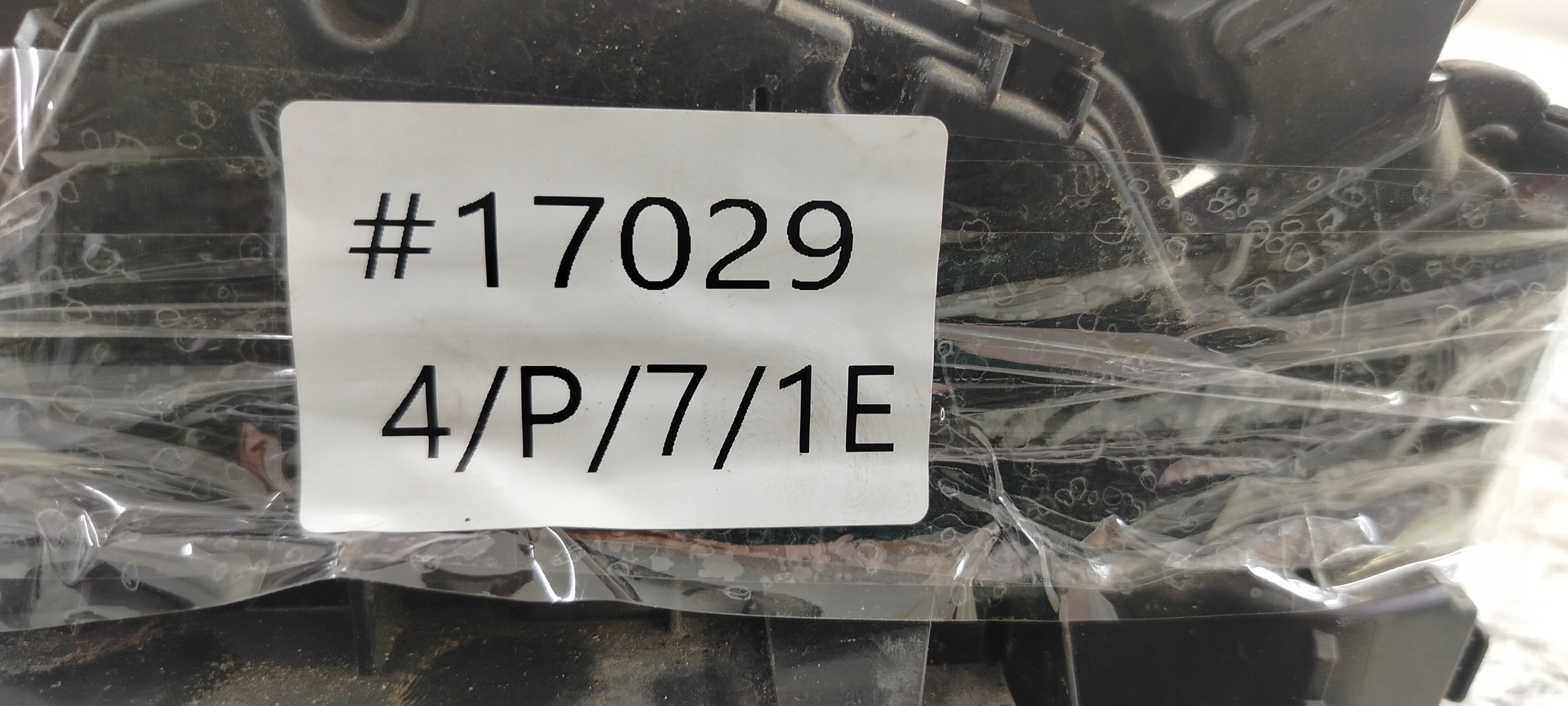 SKODA FABIA III KOMBI ZAMEK LEWY TYŁ 5TA839015E - zdjęcie 8