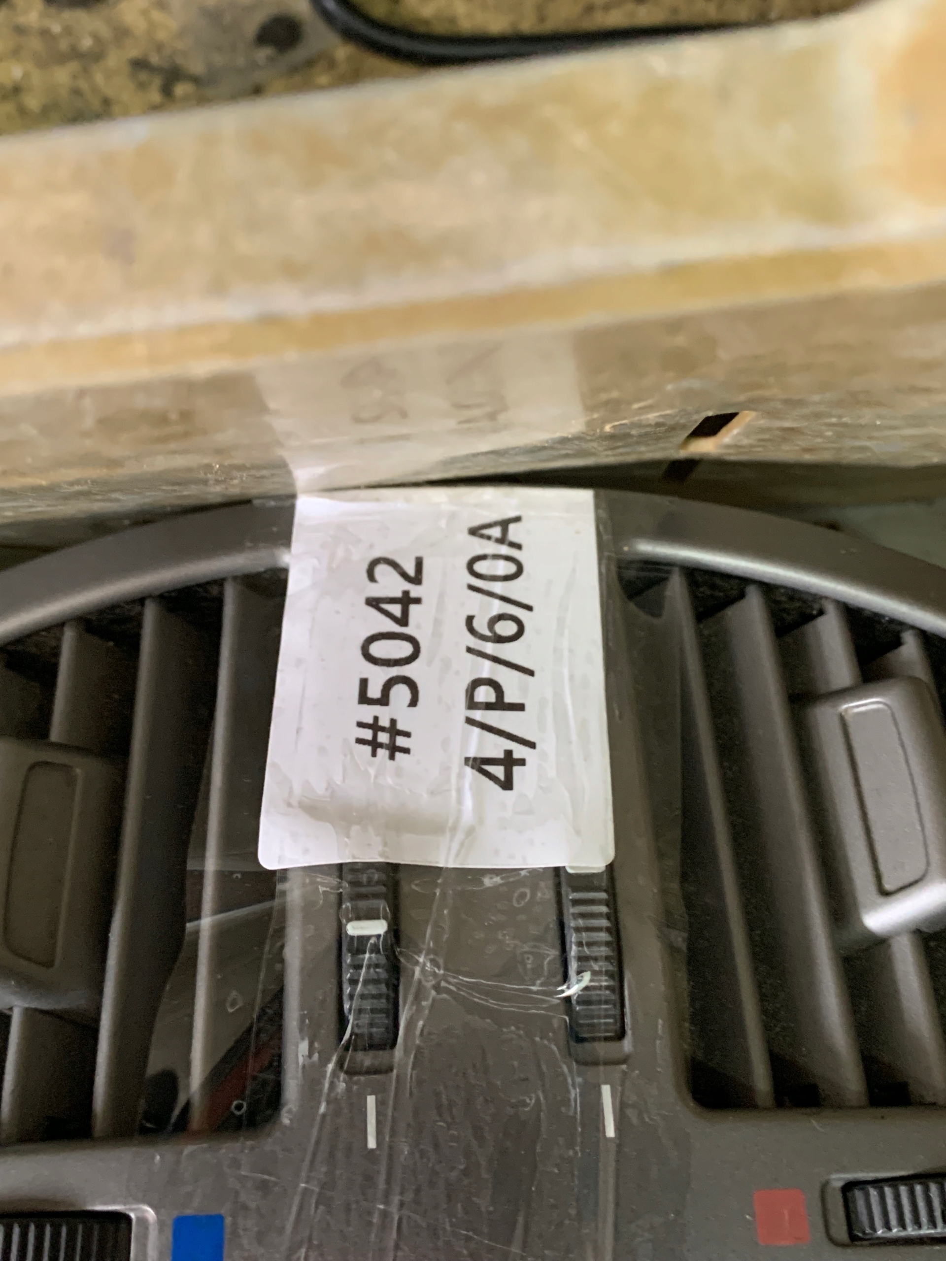 BMW E65 LIFT LCI KRATKA NAWIEWU TUNELU TYŁ 7002395 - zdjęcie 10