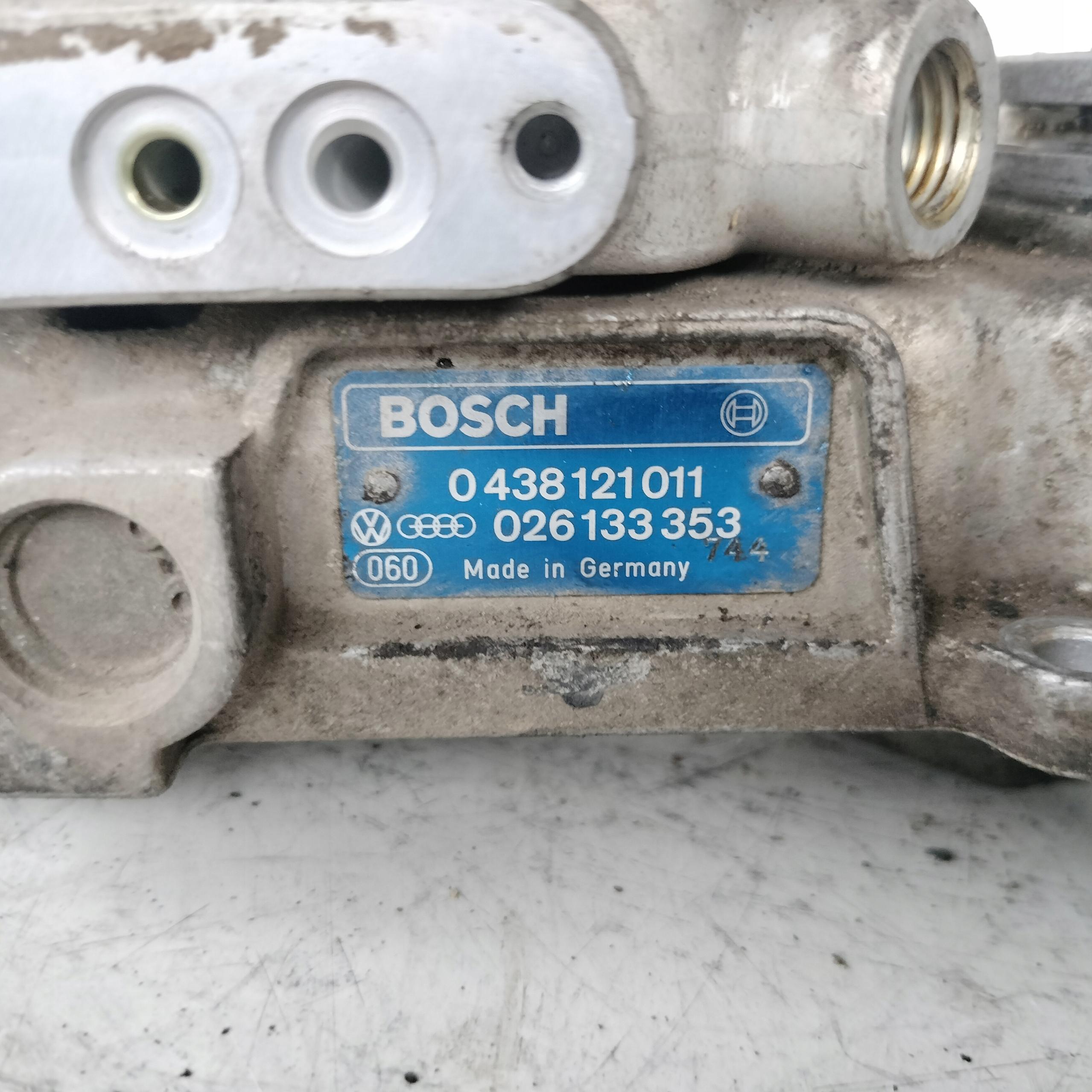 AUDI 80 B3 1.8 ROZDZIELACZ PALIWA 026133353 BOSCH - zdjęcie 9