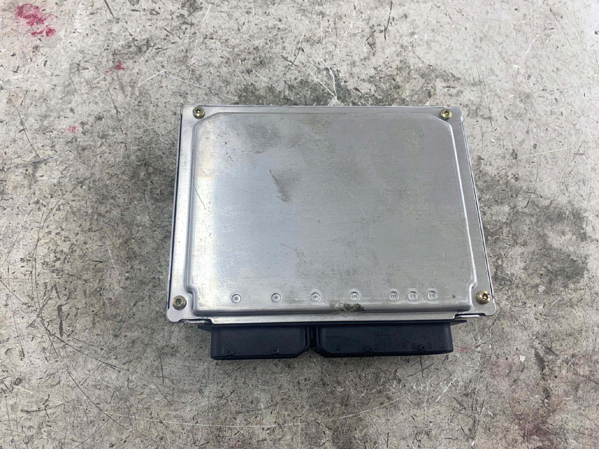 AUDI A4 B5 VW PASSAT B5 1.8 STEROWNIK SILNIKA 8D0906018E - zdjęcie 4