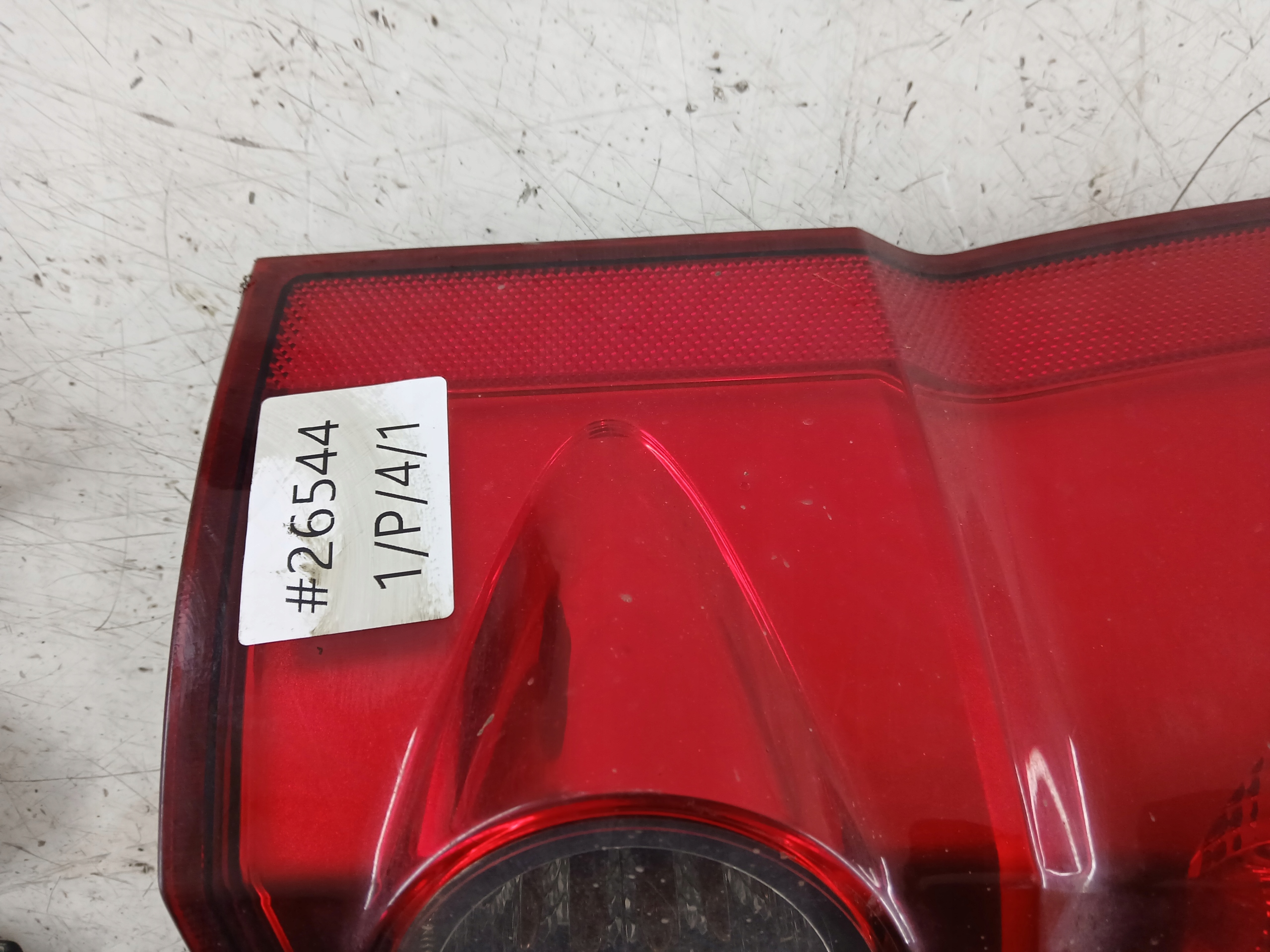 VW CRAFTER I LAMPA PRAWA TYŁ - zdjęcie 6