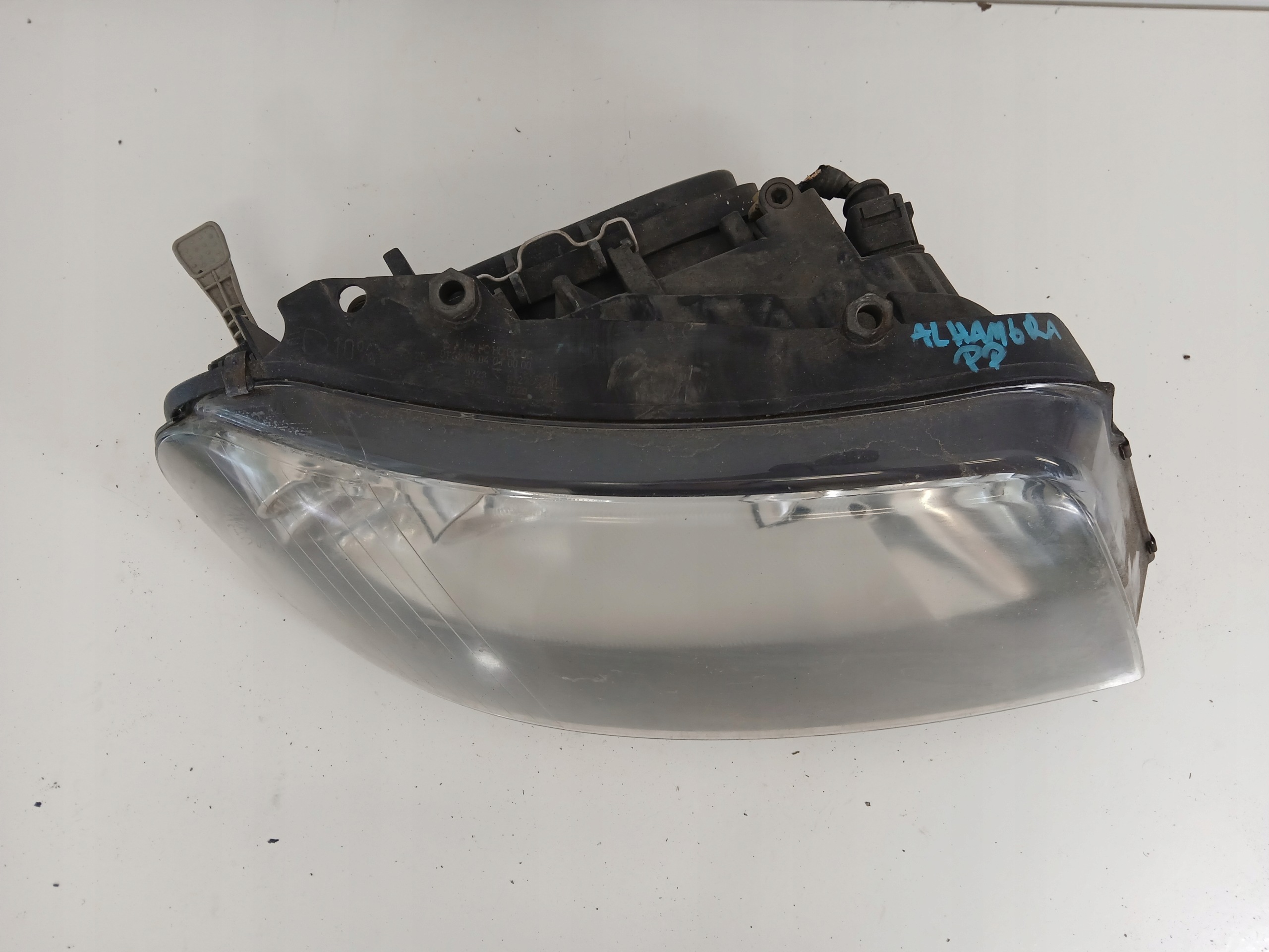 SEAT ALHAMBRA I LIFT LAMPA LEWA PRZÓD CIEMNA EUROPA - zdjęcie 4
