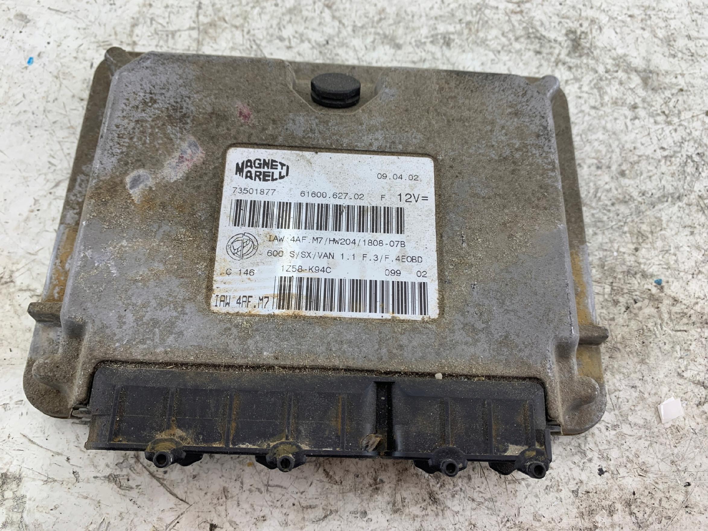 Dodatkowe zdjęcie używanej części: FIAT SEICENTO 1.1 STEROWNIK SILNIKA 73501877