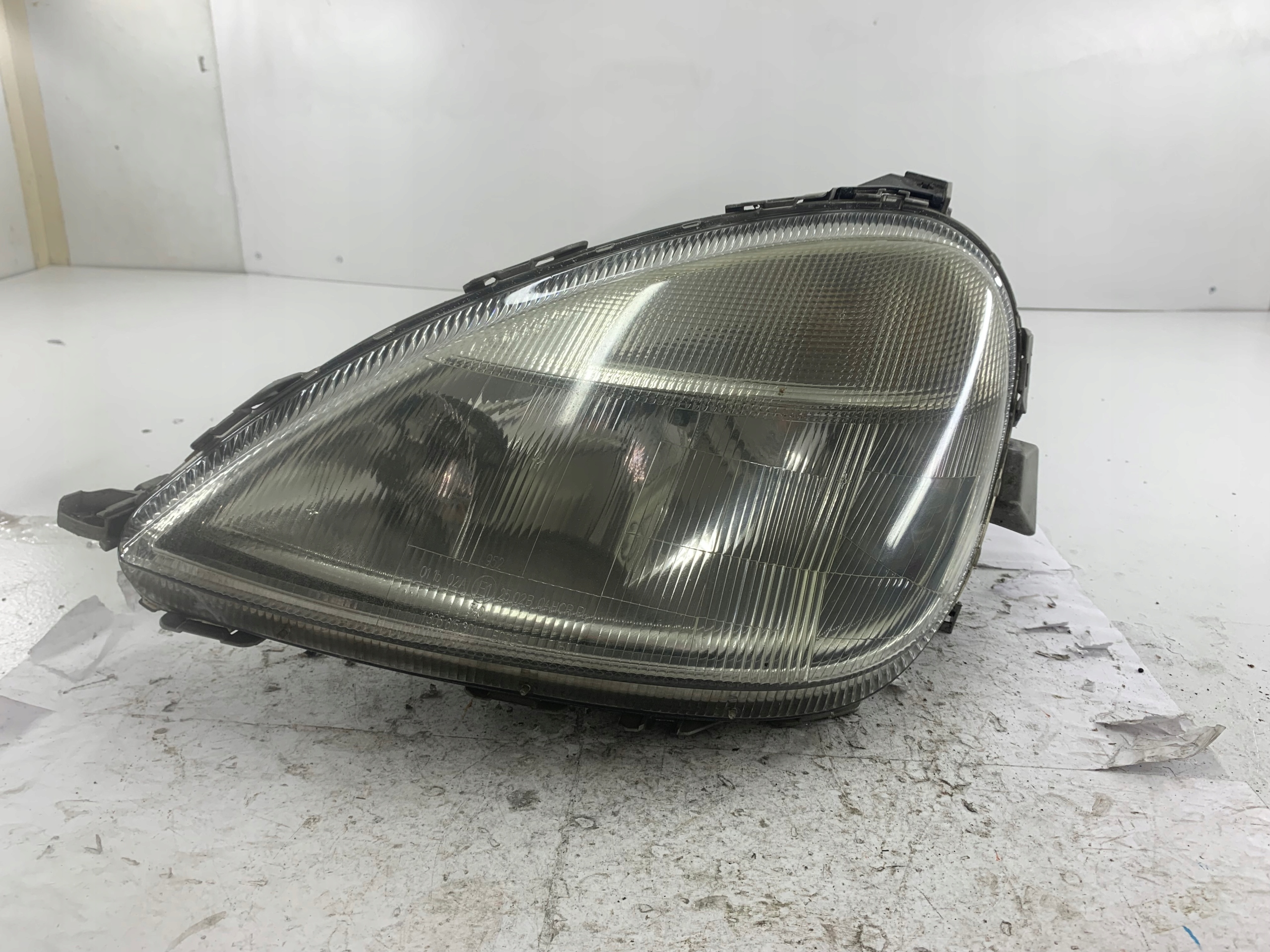 Dodatkowe zdjęcie używanej części: MERCEDES W168 LAMPA LEWA PRZÓD A1688200961