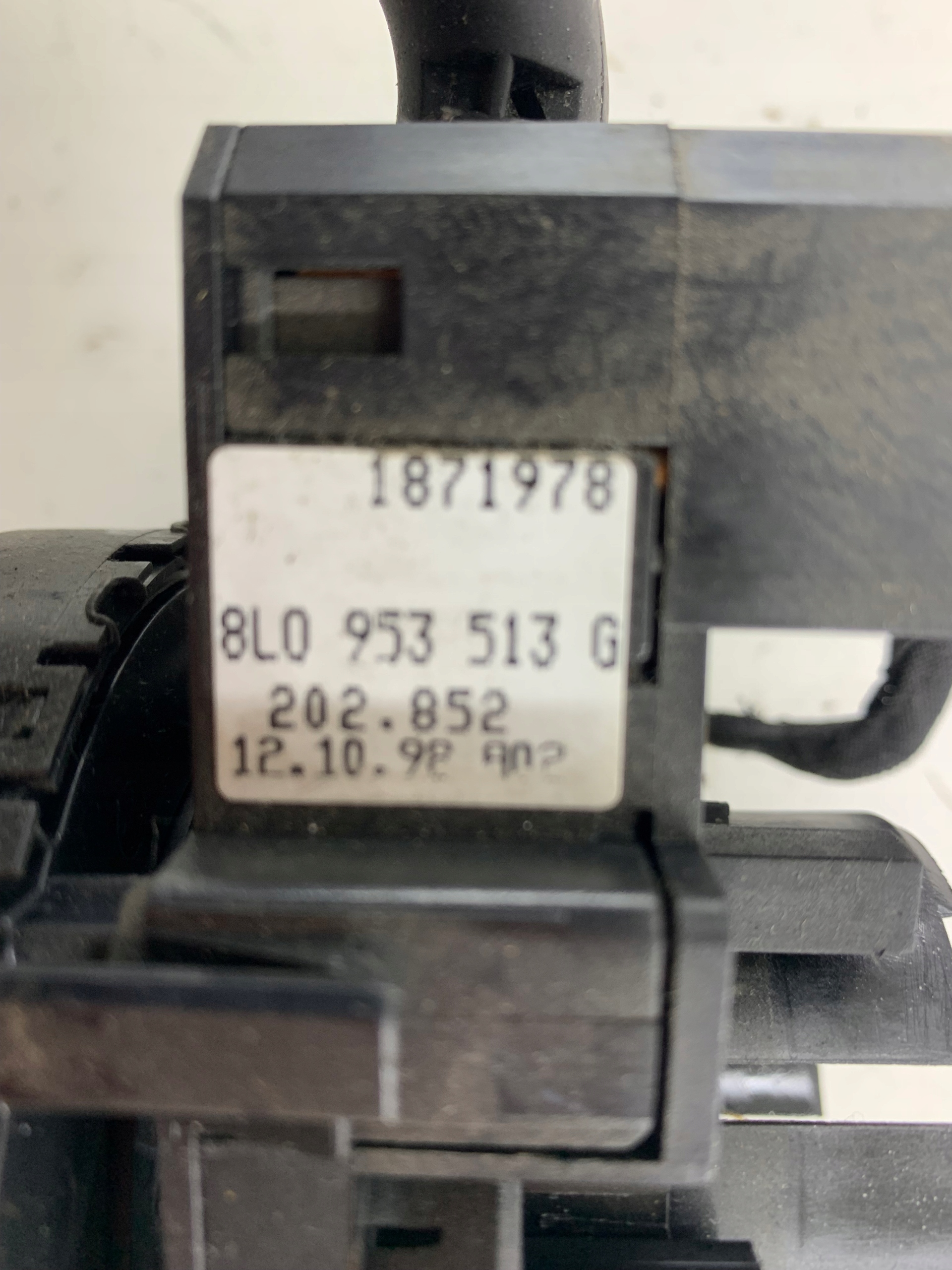 Dodatkowe zdjęcie używanej części: AUDI A3 8L PRZEŁĄCZNIK ZESPOLONY TAŚMA 8L0953513G 4B0953503F