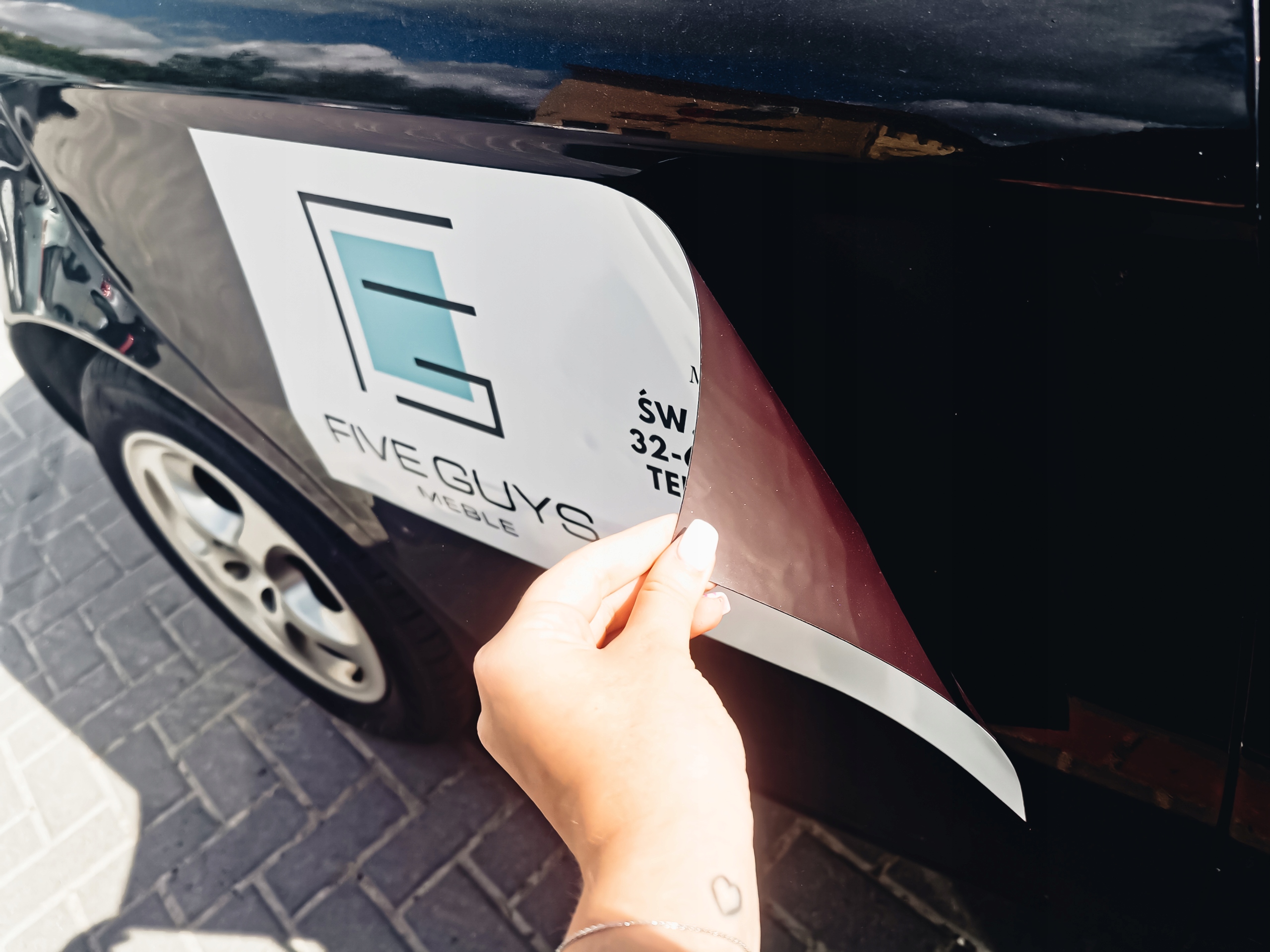 REKLAMA MAGNETYCZNA magnes folia MAGNES pod wymiar