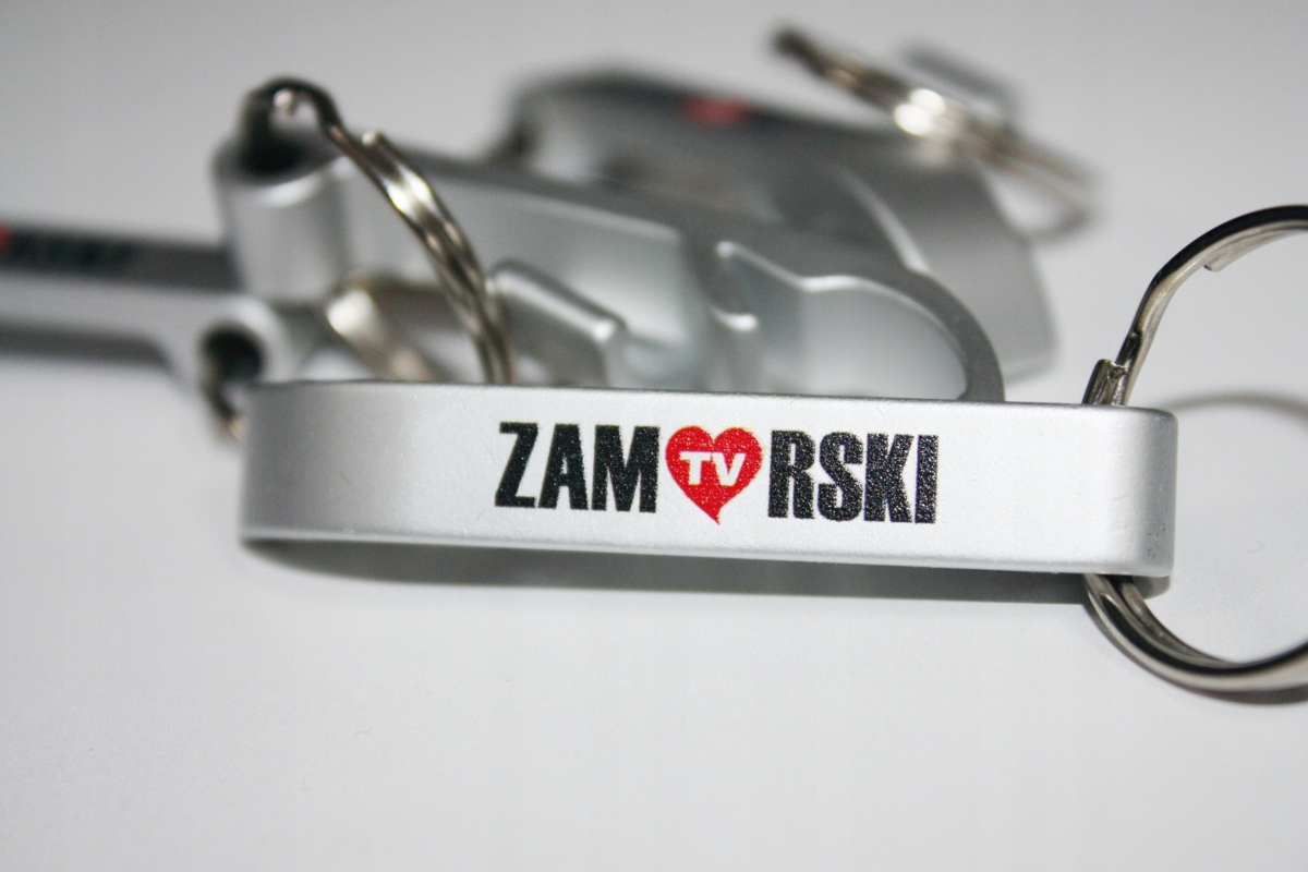 SKROBACZKI reklamowe Z LOGO nadrukiem UV kolor 100