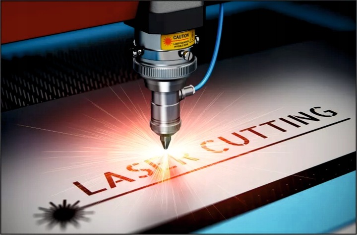 GRAWEROWANA Piersiówka 180 ml prezent NA DZIEŃ KOBIET Z IMIENIEM