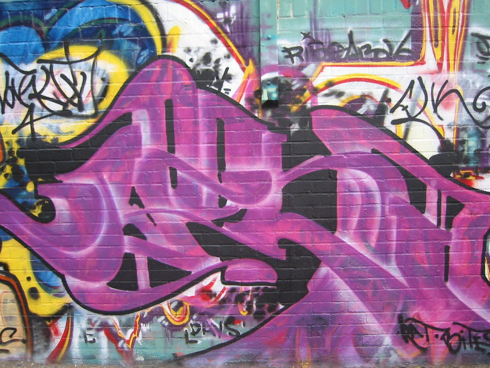FOTOTAPETA RYSUNEK SPRAY GRAFFITI MUR 200x130