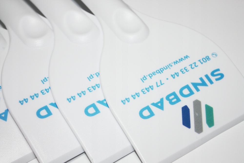 SKROBACZKI reklamowe Z LOGO nadrukiem UV kolor 100