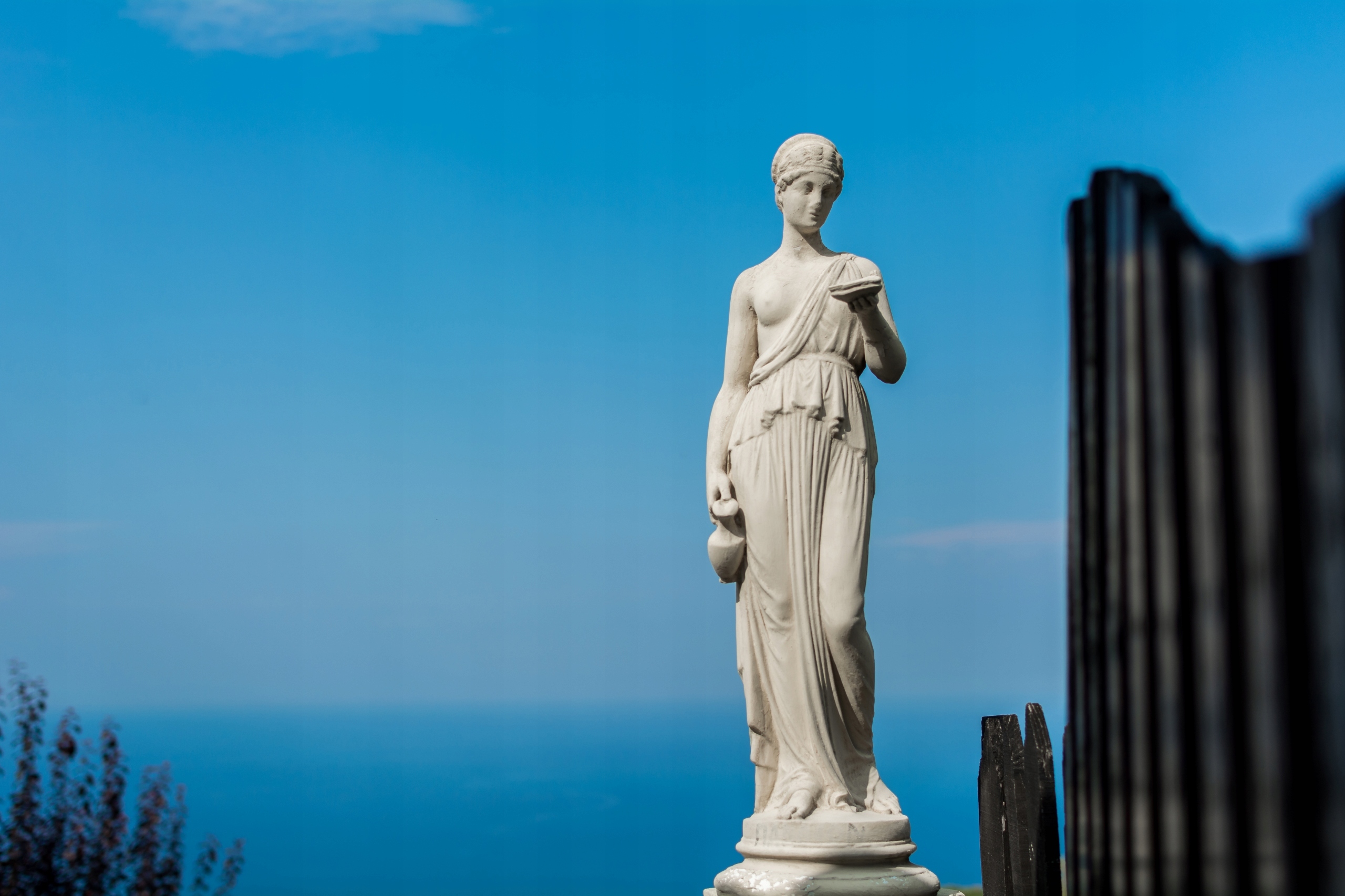 FOTOTAPETA FIGURA STATUA WIDOK NA WYMIAR