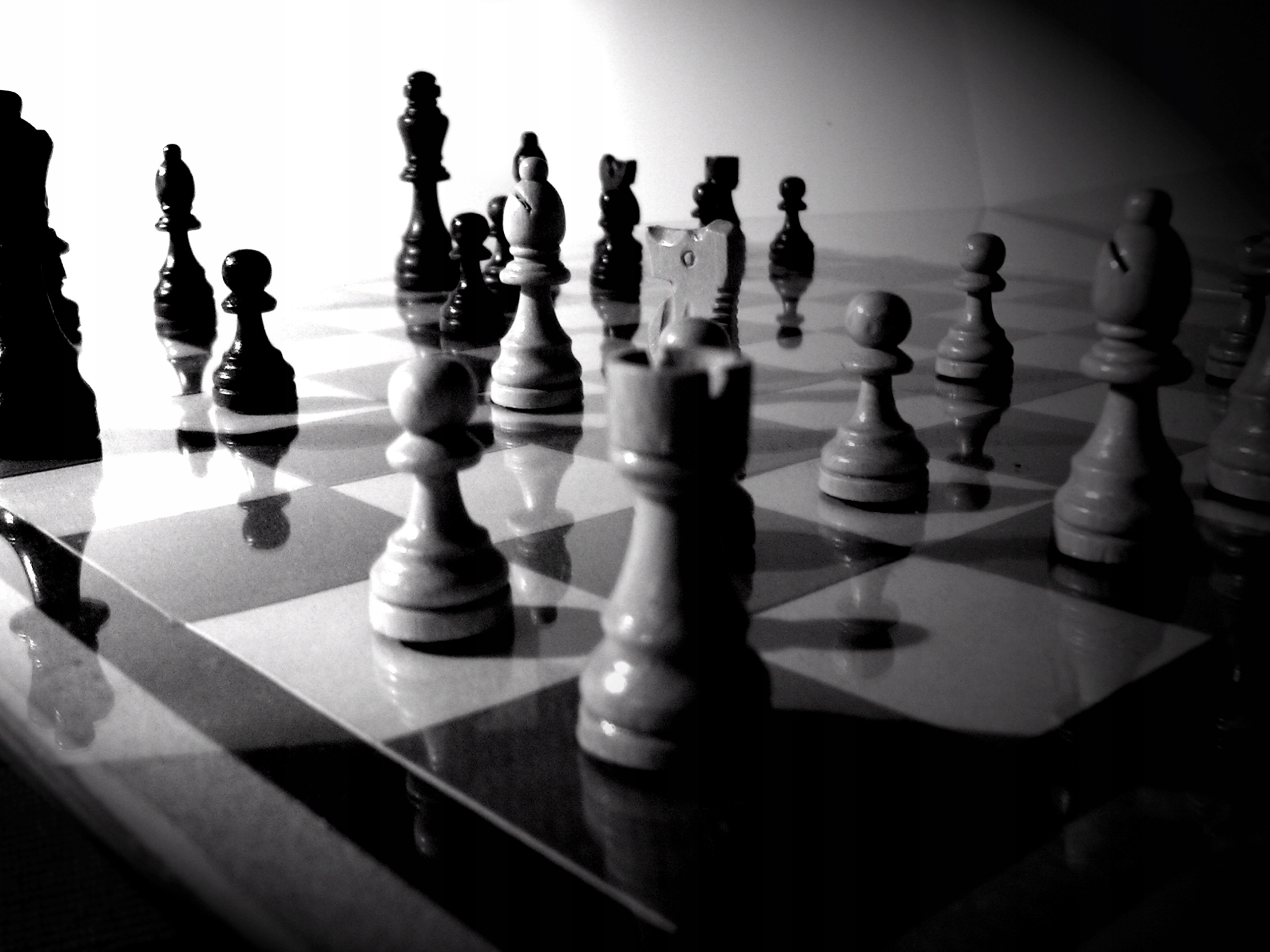 FOTOTAPETA CZARNO-BIAŁA NA WYMIAR SZACHY