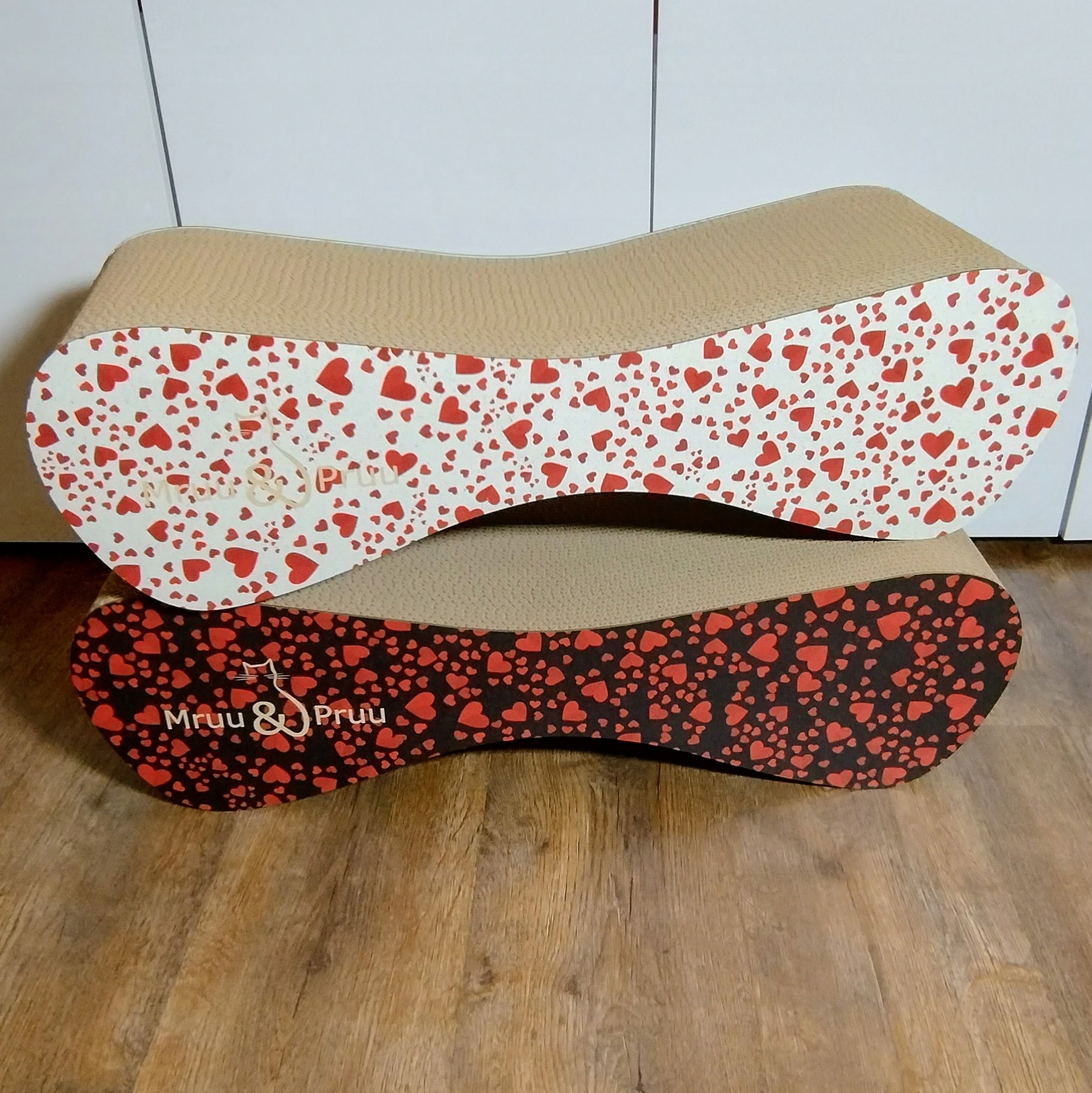 Drapak dla kota MIMI | biały w serca | 70x23x24 cm | MruuPruu