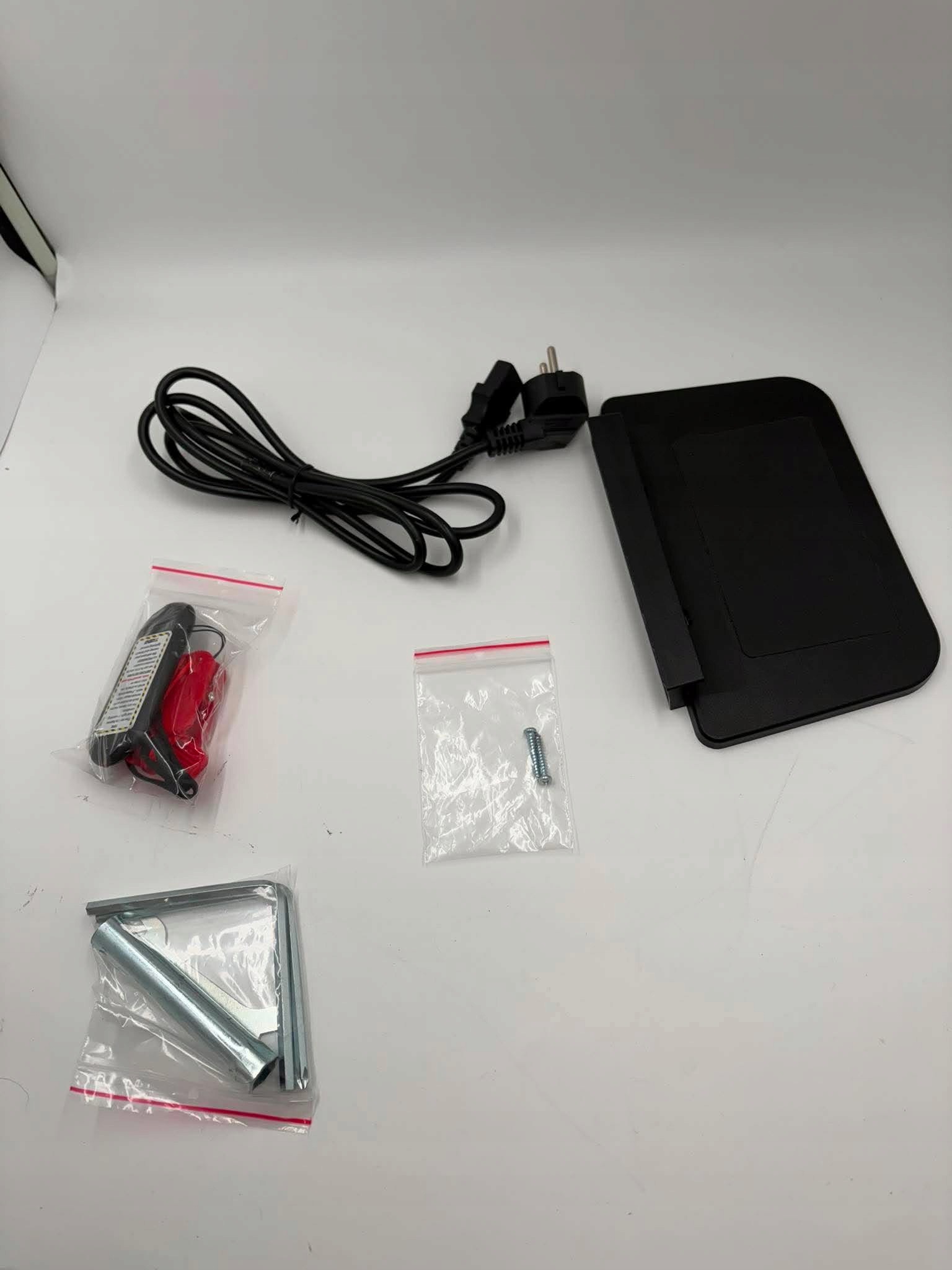 b818d8af24a193cdfa53aa3e3c1fbc36.jpg