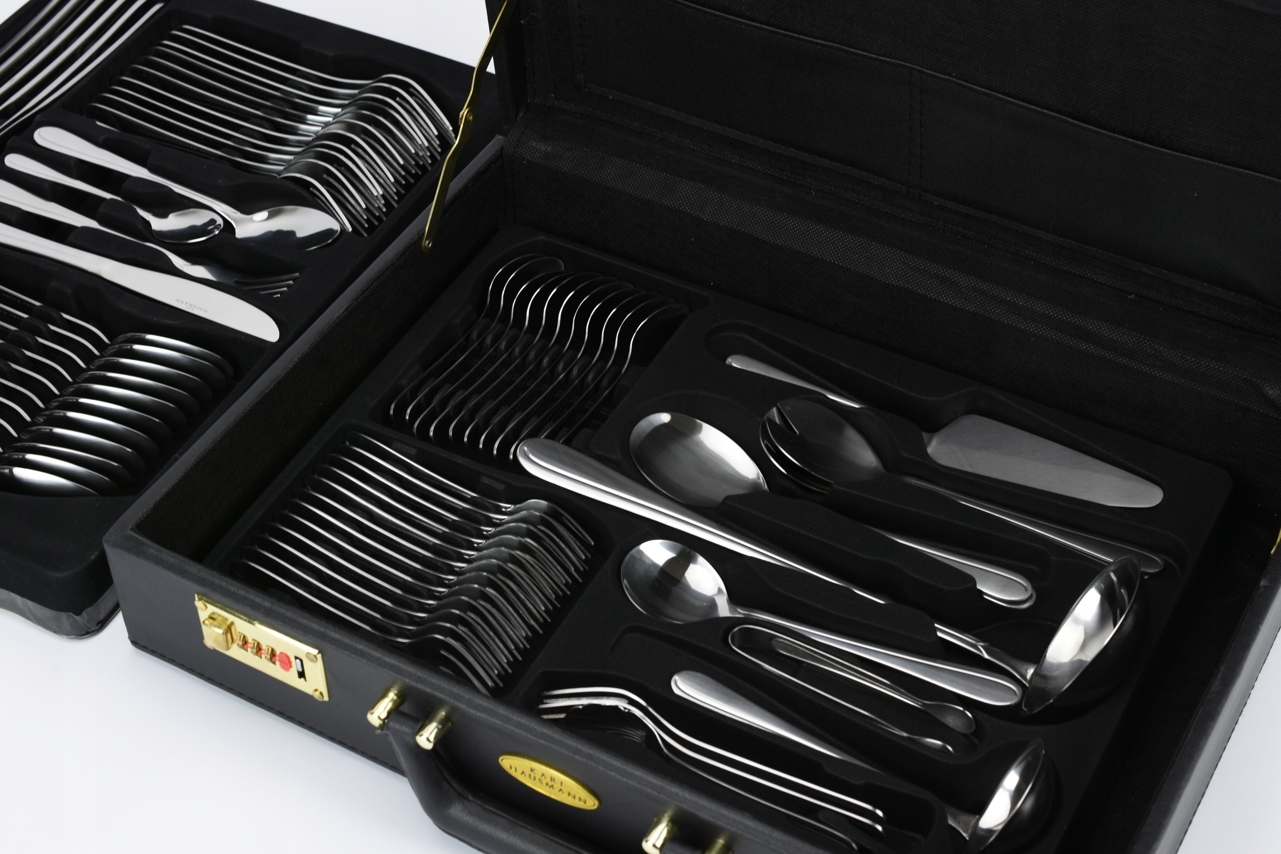 Sztućce w WALIZCE EKSKLUZYWNE 72 elementy na 12 OSÓB