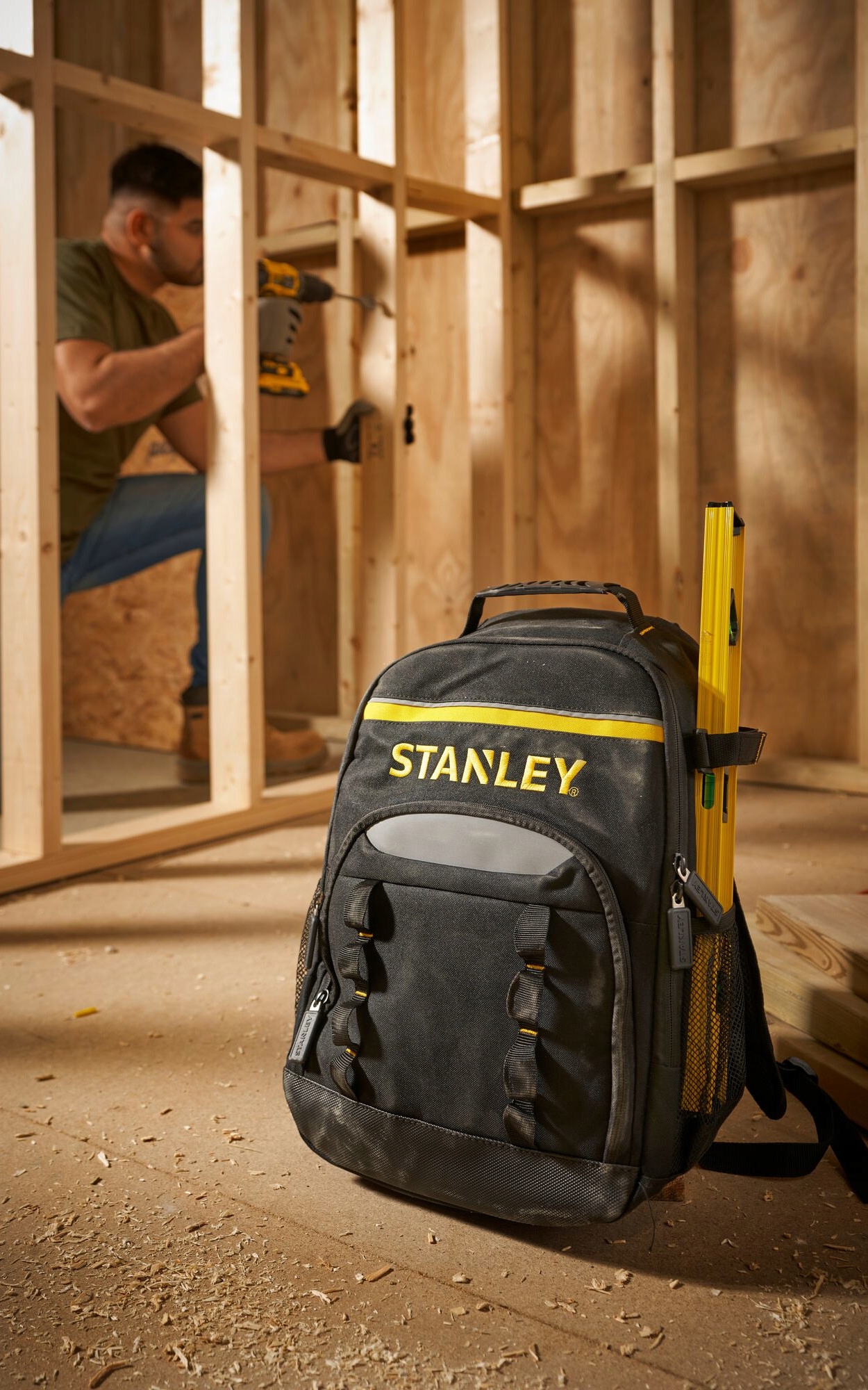 Plecak UNIWERSALNY narzędziowy bez wyposażenia STANLEY pojemność 24L