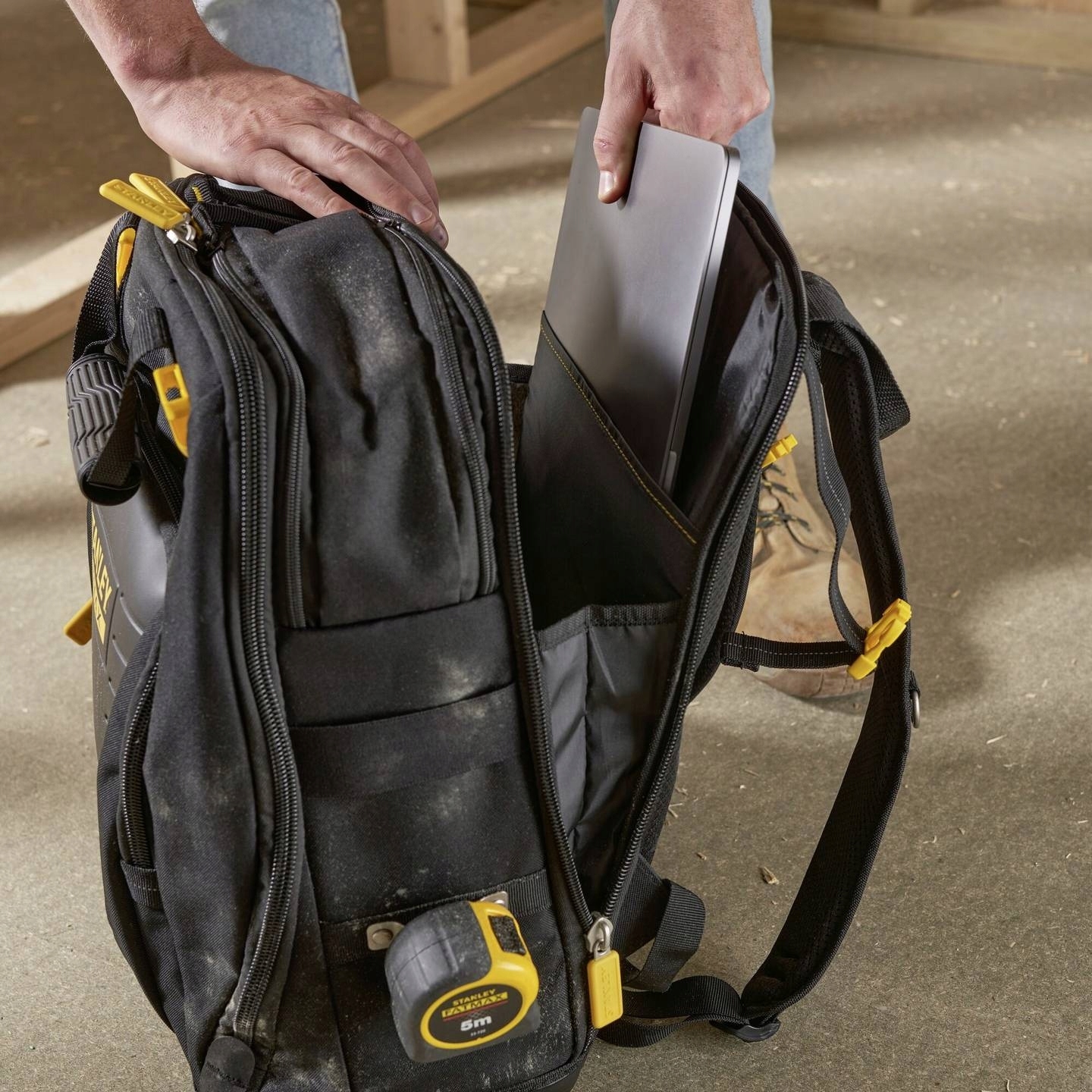 Plecak narzędziowy UNIWERSALNY monterski STANLEY pojemność 28L WZMOCNIONY