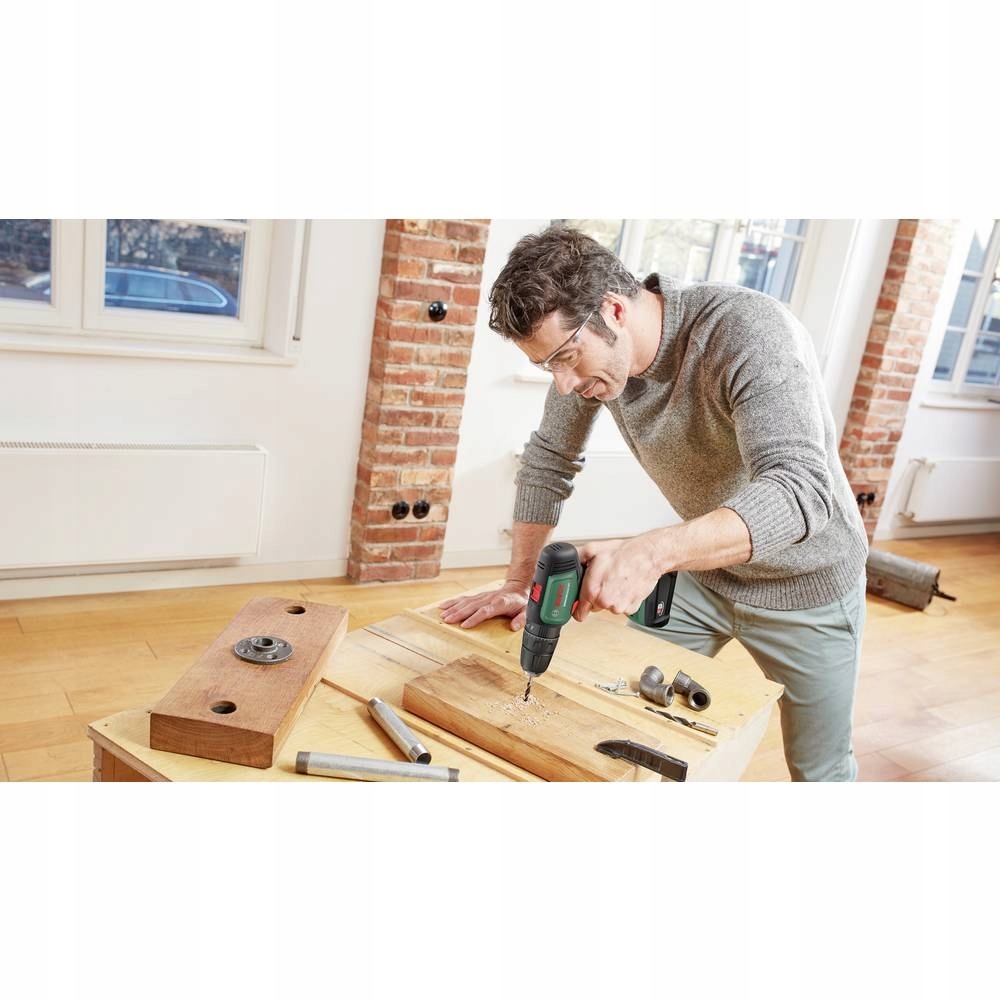 Wiertarka udarowa Bosch 18V Duży Zestaw 2,5Ah