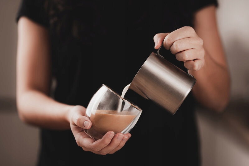 Ekspres Ciśnieniowy do Kawy Eta Stretto InoX 1350W