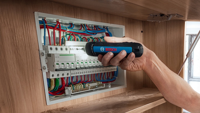 Wkrętarka AKUMULATOROWA Bosch Professional 2Ah PRECYZYJNA 3.6V USB-C